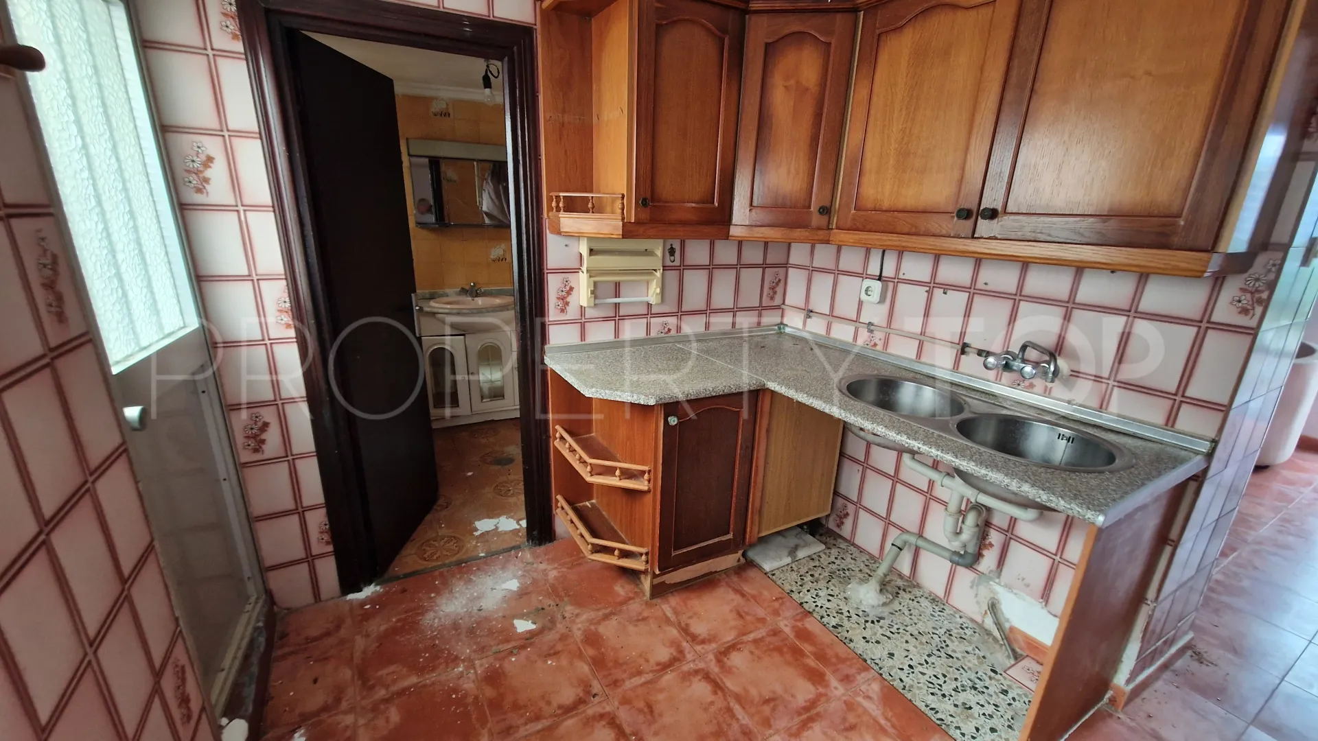 Comprar adosado de 2 dormitorios en Sabinillas