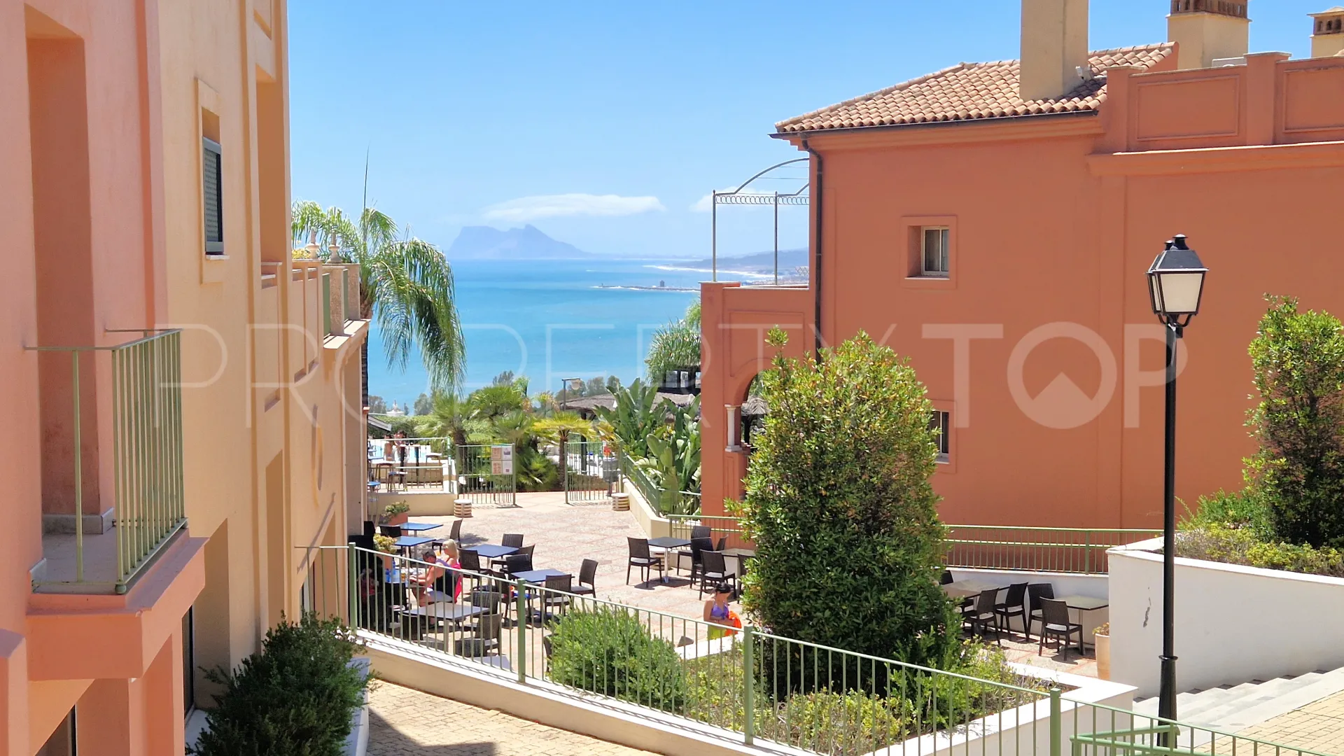 Buy Bahia de las Rocas 2 bedrooms ground floor apartment