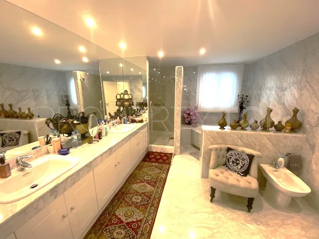 Comprar apartamento en Marbella - Puerto Banus de 3 dormitorios