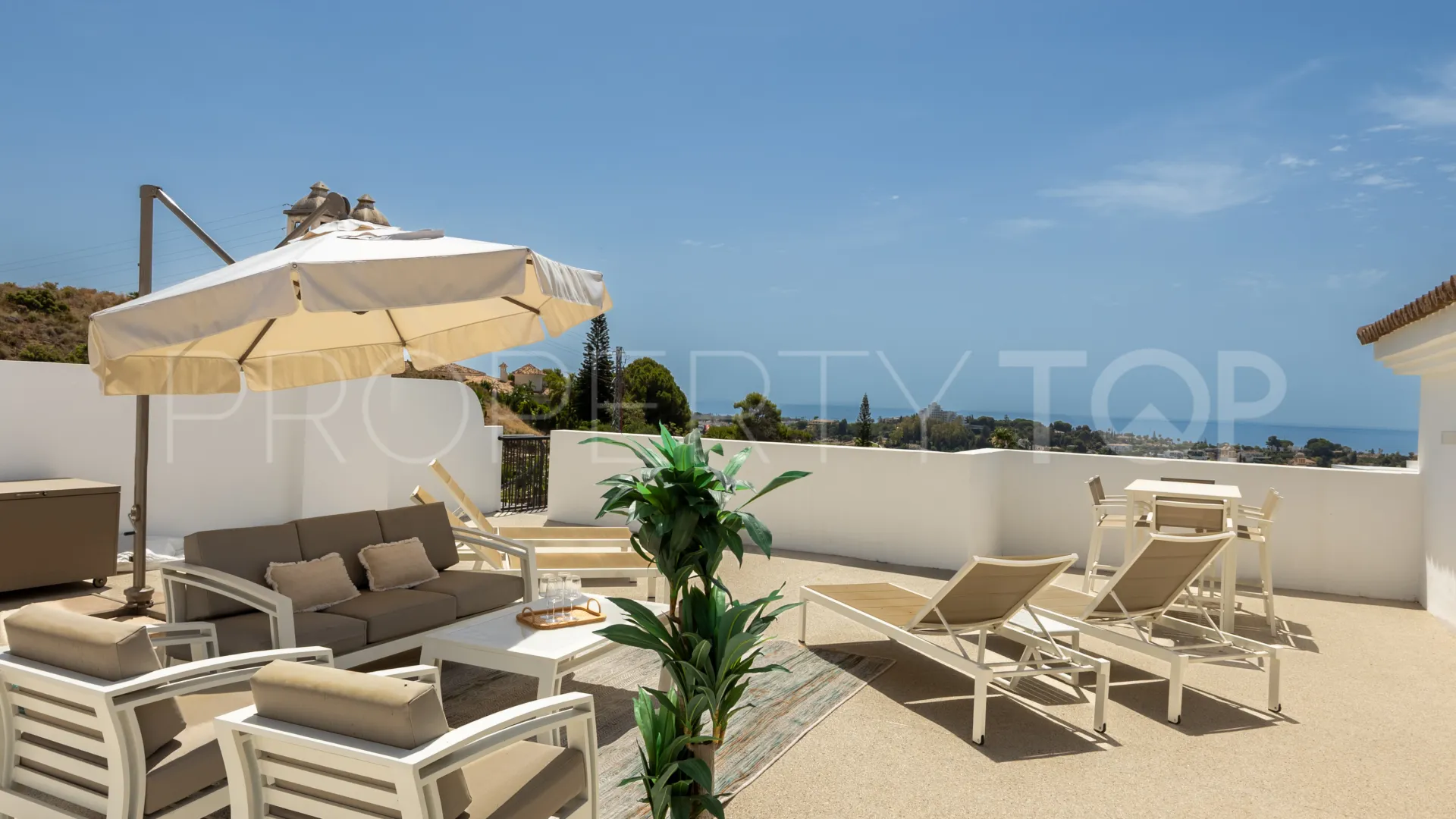 For sale Paraiso Pueblo penthouse with 2 bedrooms