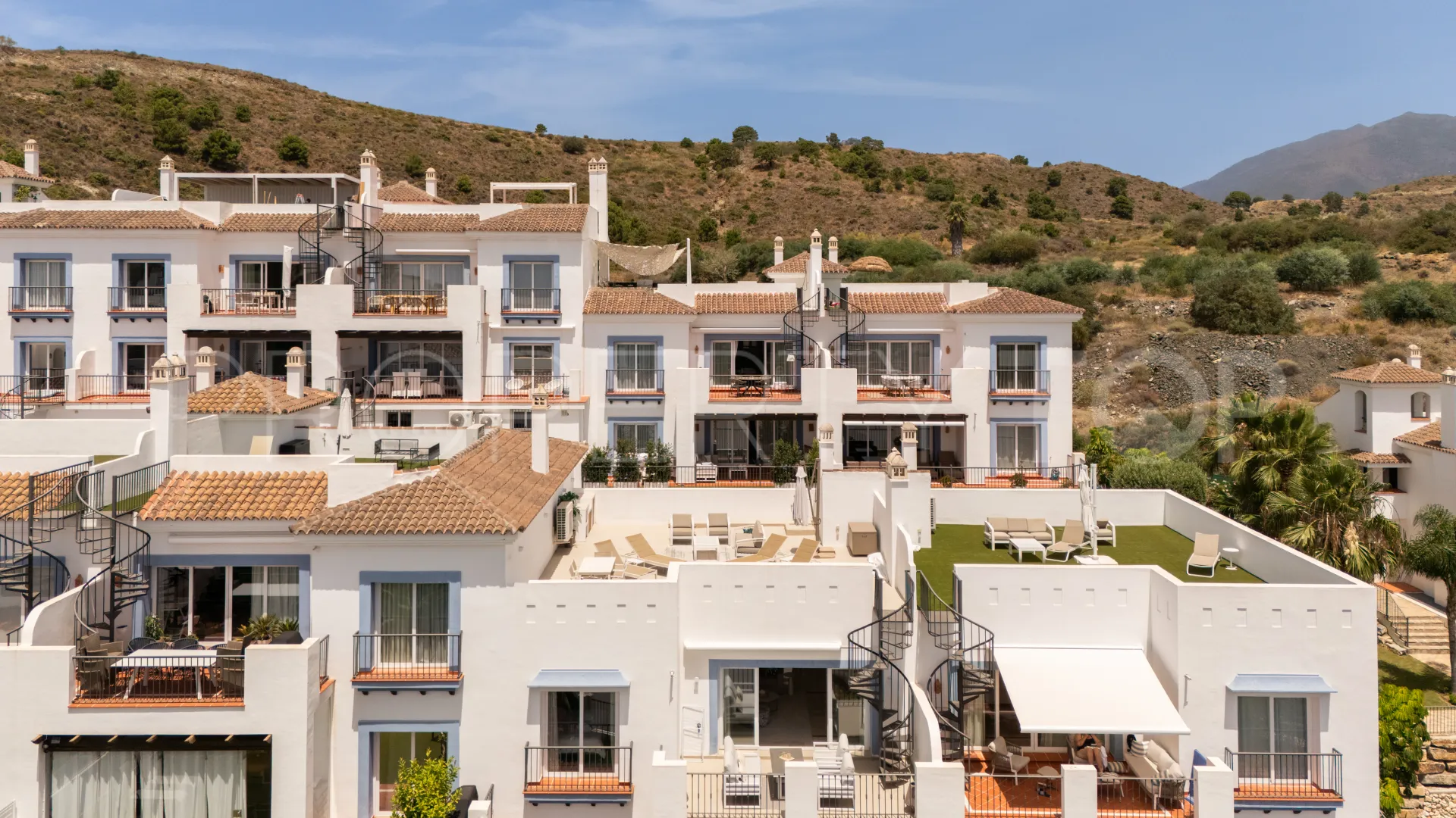 For sale Paraiso Pueblo penthouse with 2 bedrooms