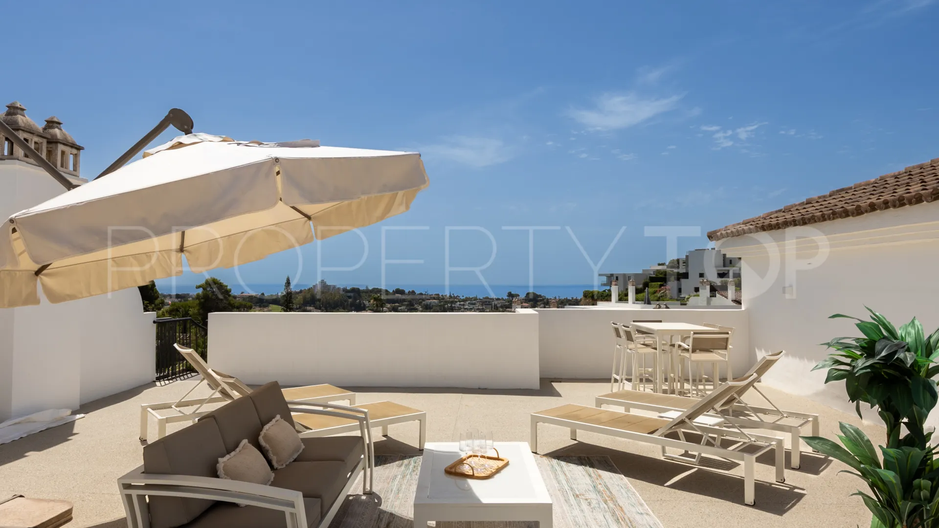 For sale Paraiso Pueblo penthouse with 2 bedrooms