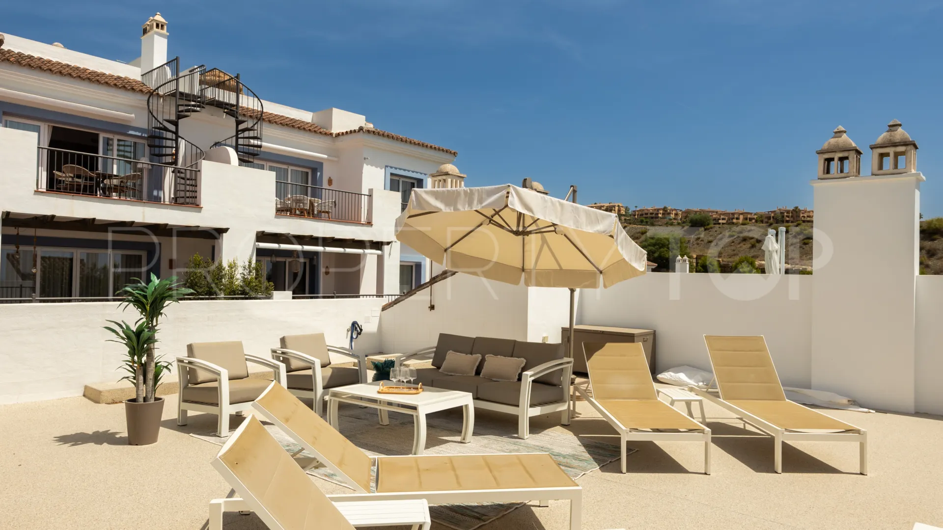 For sale Paraiso Pueblo penthouse with 2 bedrooms