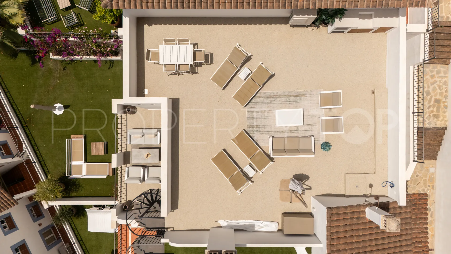 For sale Paraiso Pueblo penthouse with 2 bedrooms