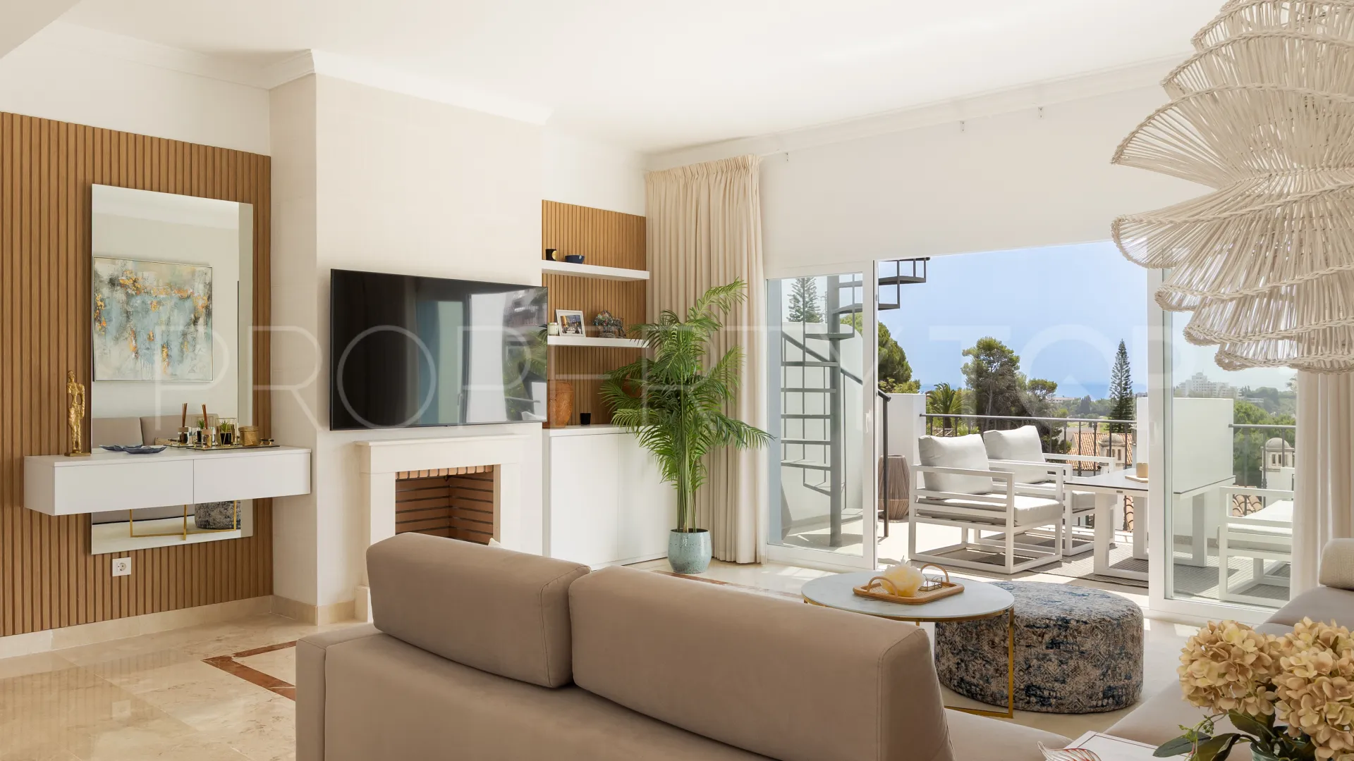 For sale Paraiso Pueblo penthouse with 2 bedrooms
