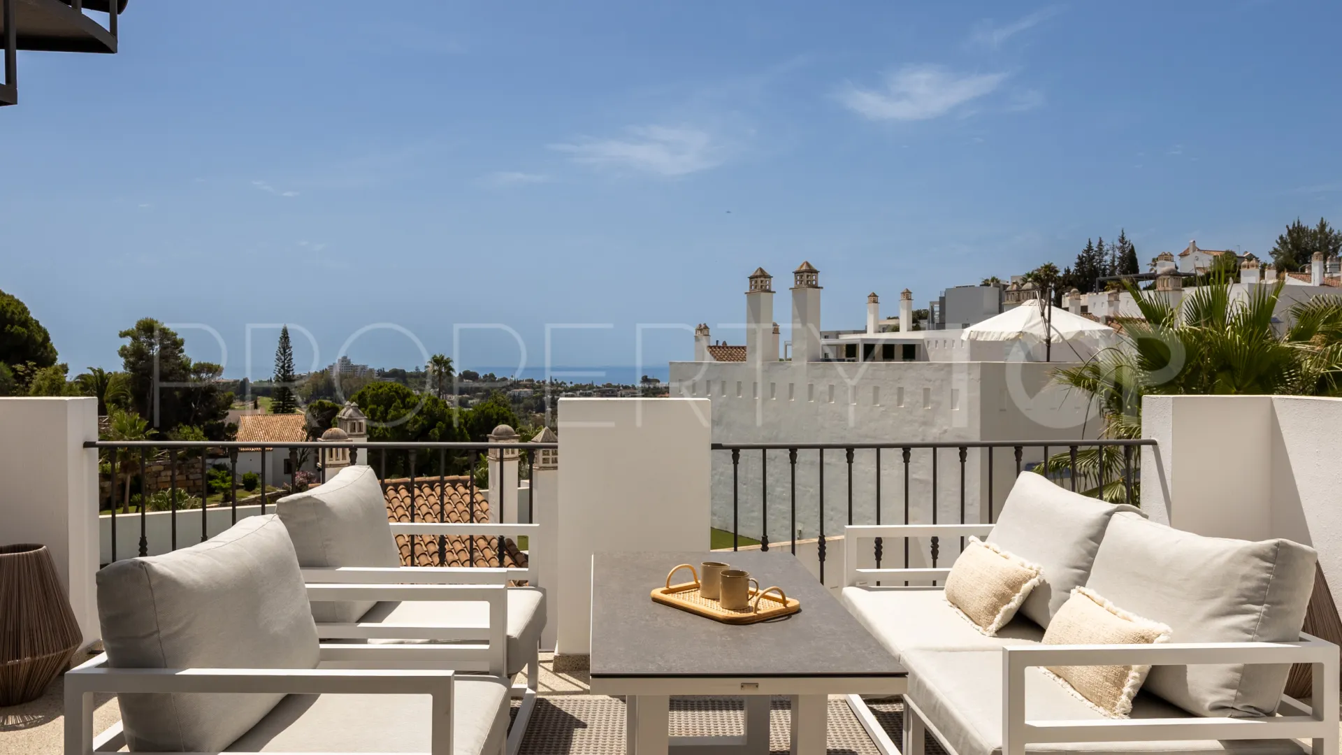 For sale Paraiso Pueblo penthouse with 2 bedrooms