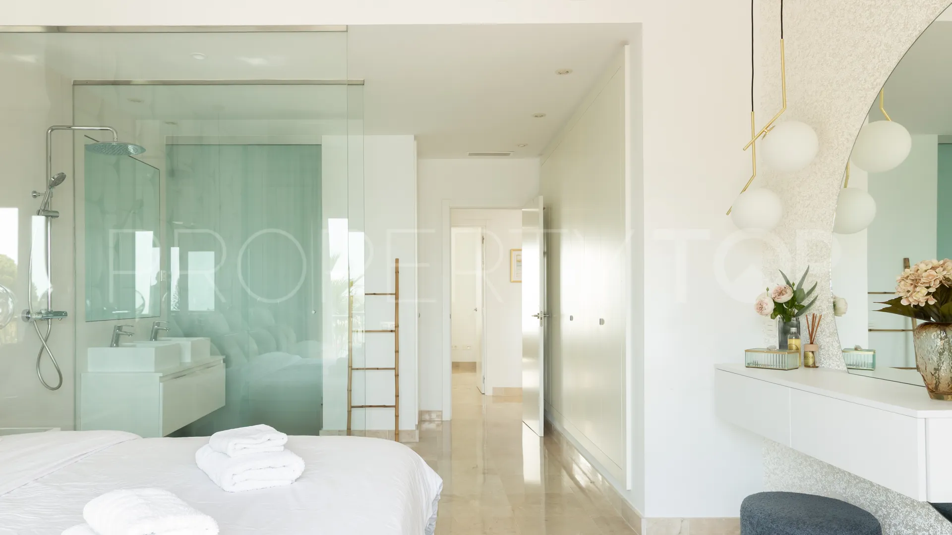 For sale Paraiso Pueblo penthouse with 2 bedrooms