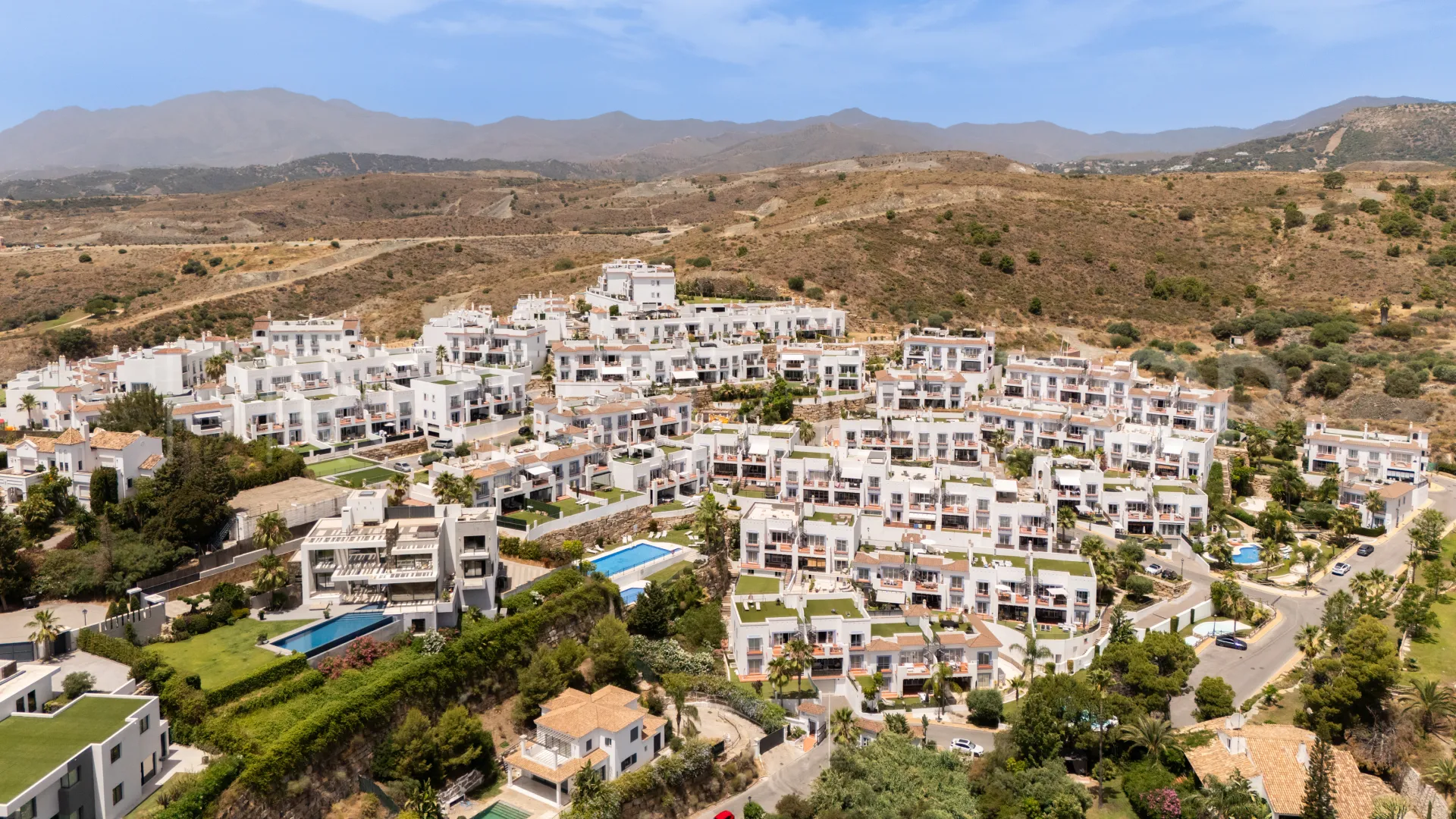 For sale Paraiso Pueblo penthouse with 2 bedrooms