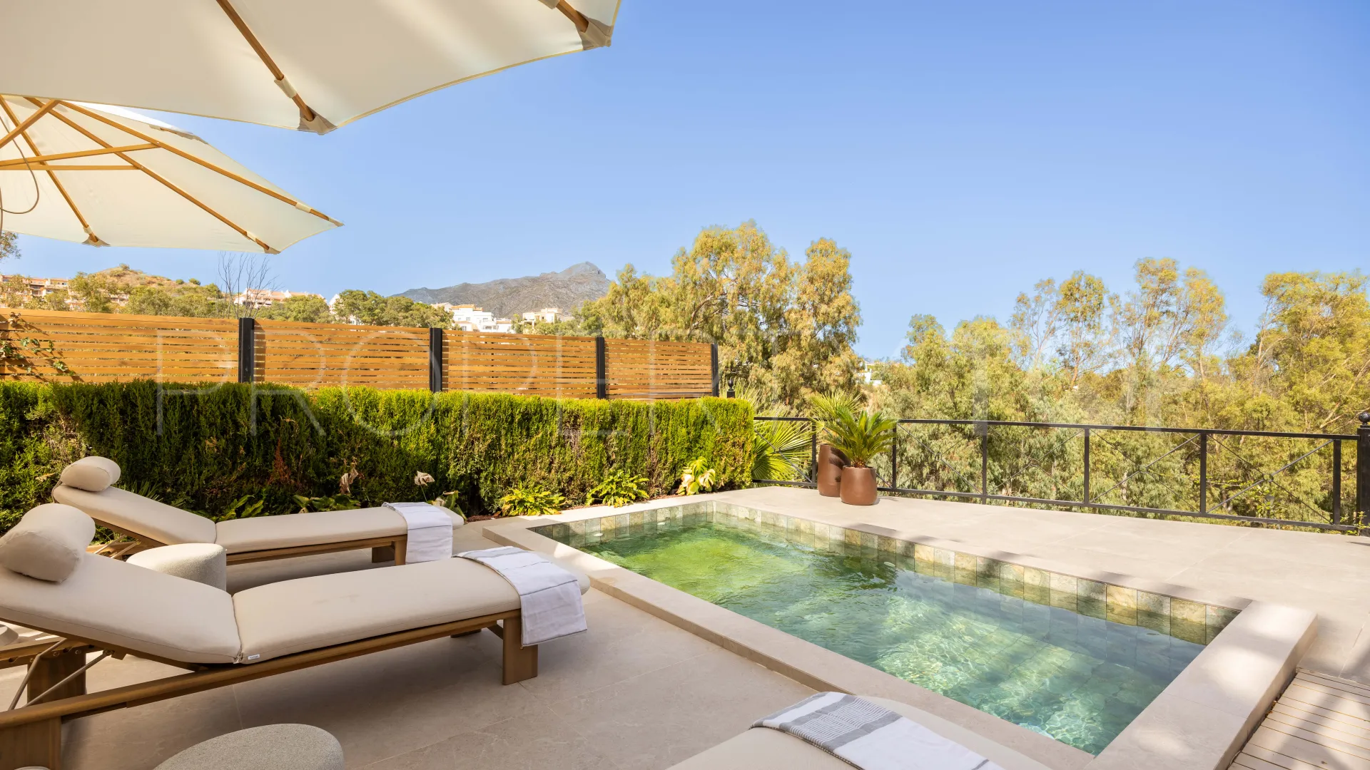 Apartamento en venta en Palacetes Los Belvederes