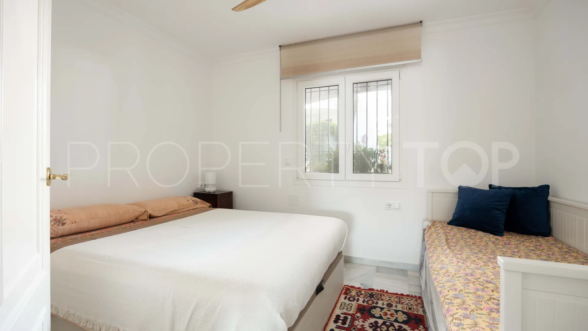 Apartment for sale in Calahonda