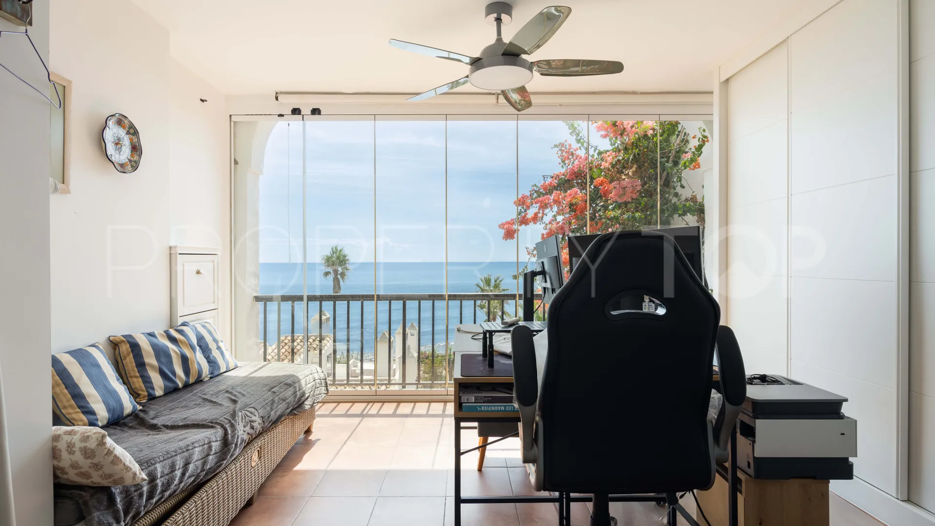 Apartment for sale in Calahonda