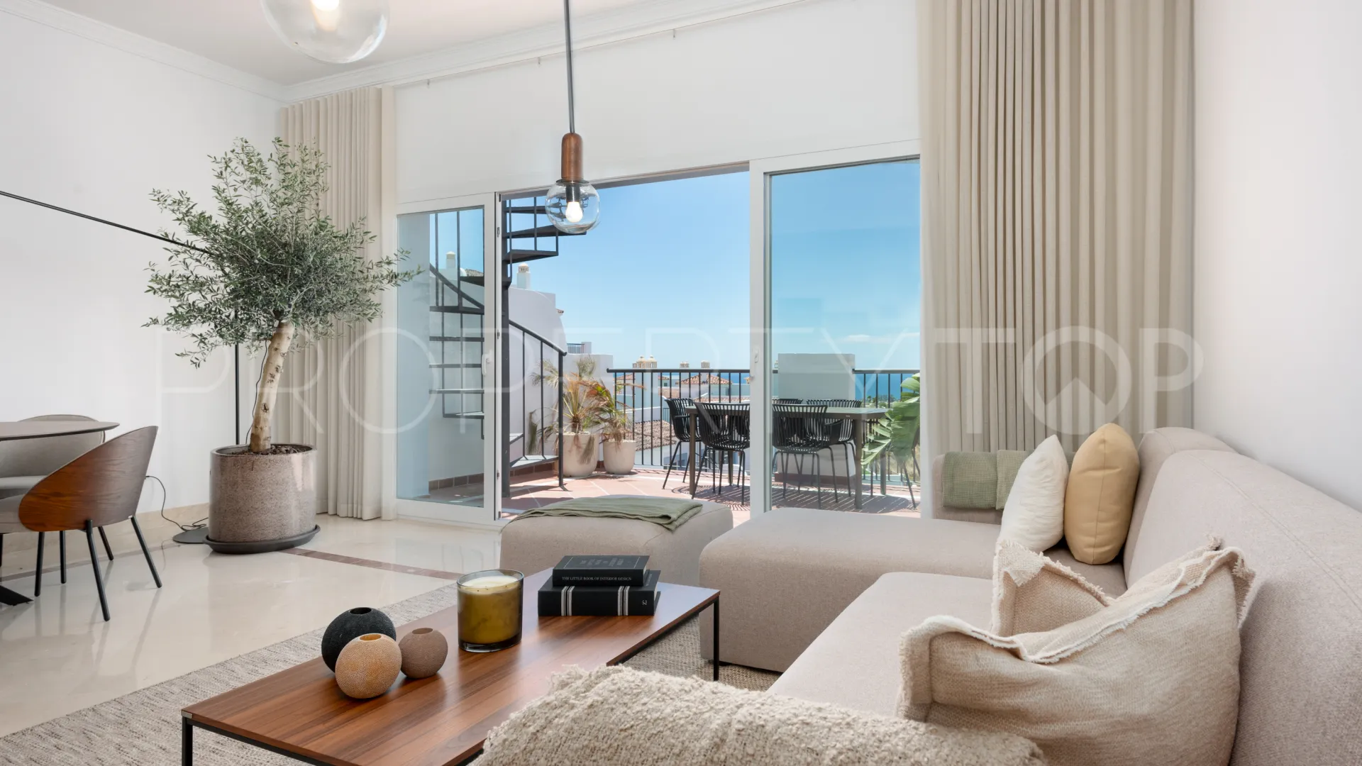 3 bedrooms penthouse in Paraiso Pueblo for sale