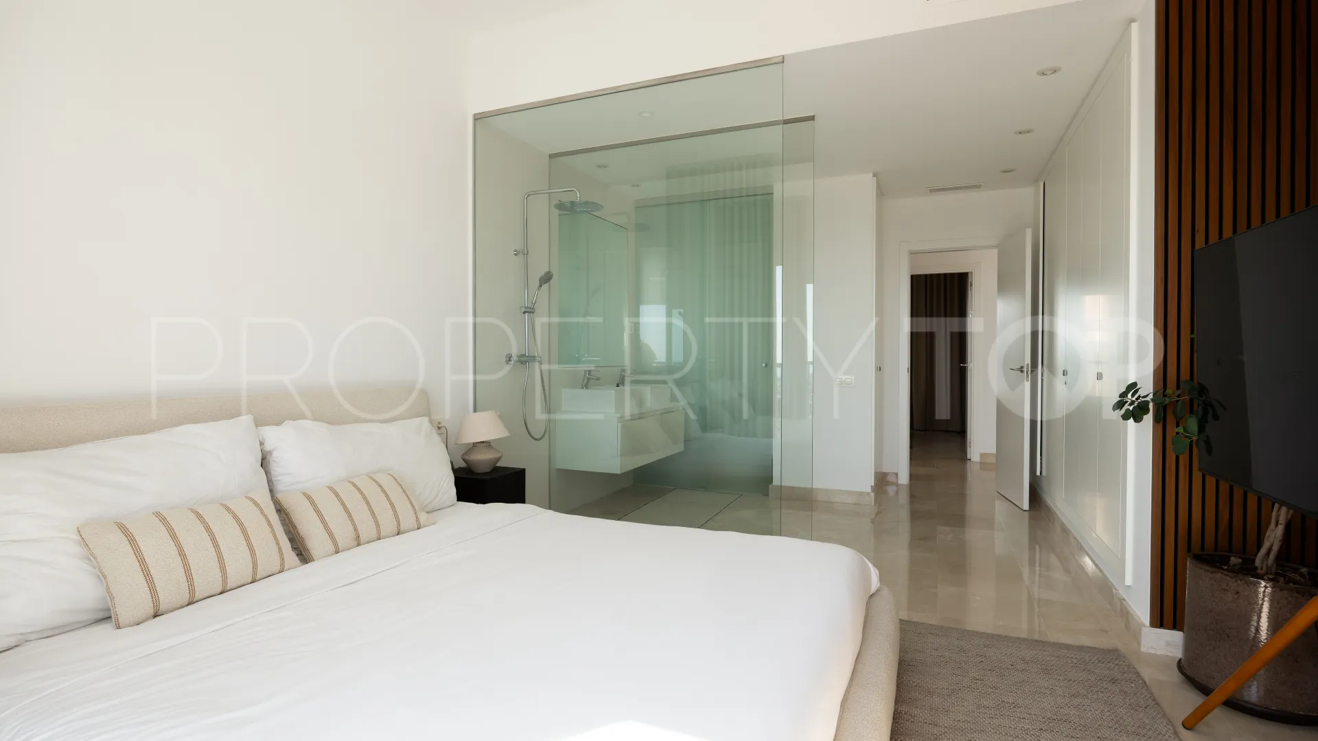 Ático en venta de 3 dormitorios en Paraiso Pueblo