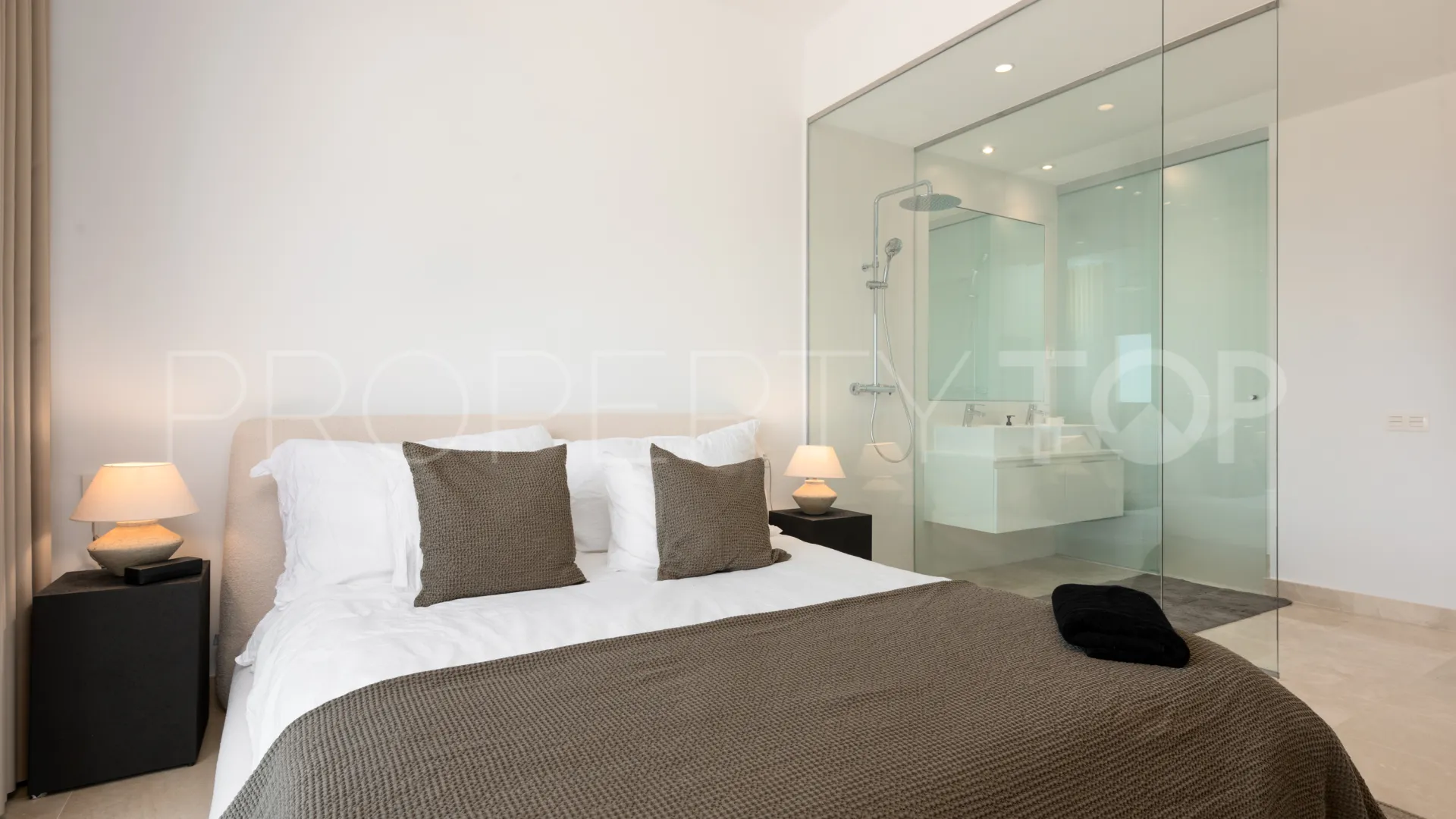 3 bedrooms penthouse in Paraiso Pueblo for sale