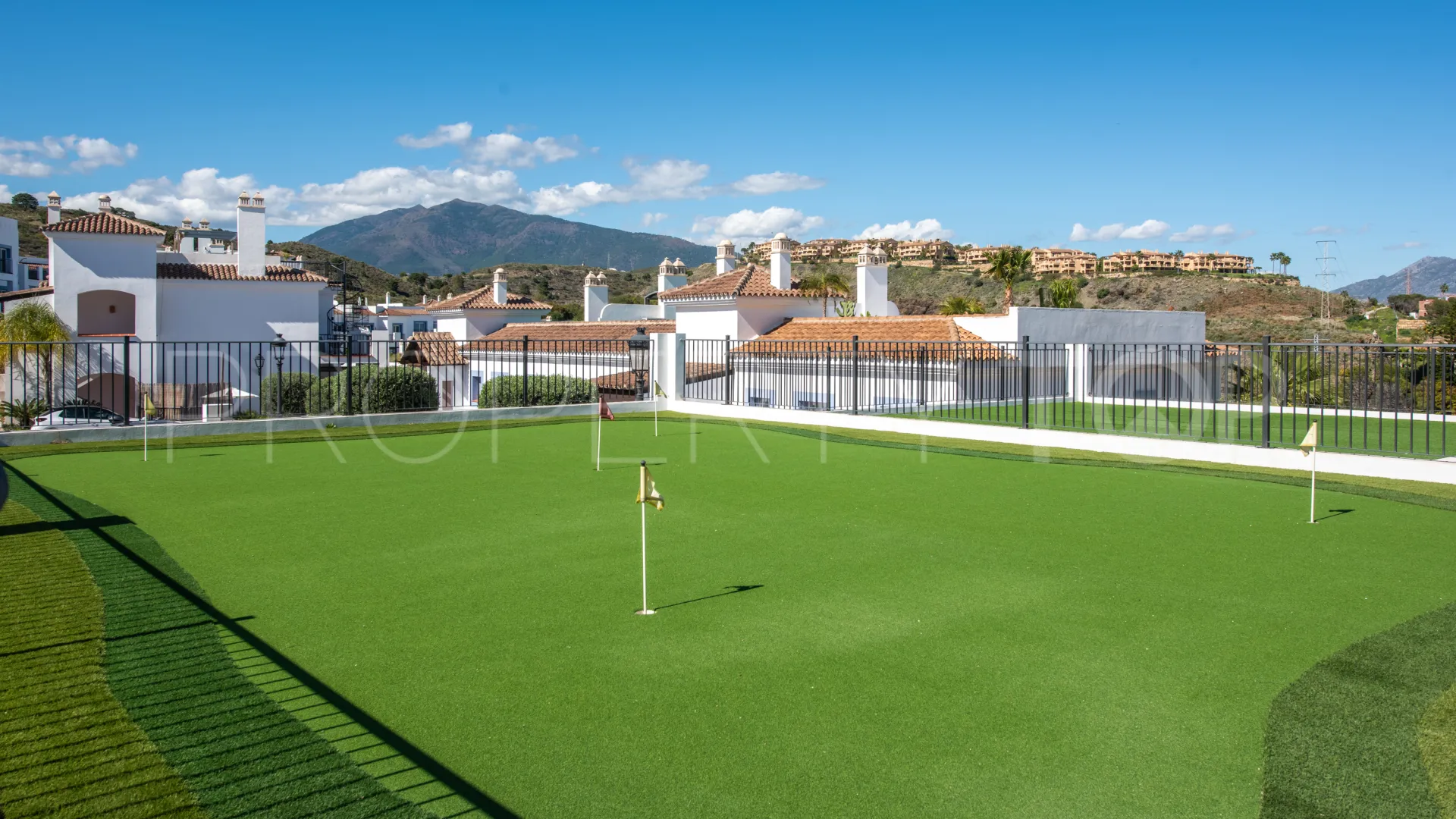 3 bedrooms penthouse in Paraiso Pueblo for sale