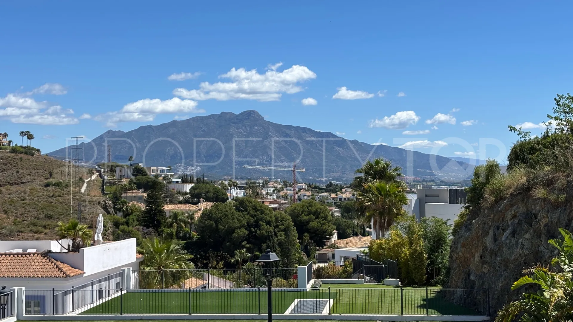 Paraiso Pueblo penthouse for sale