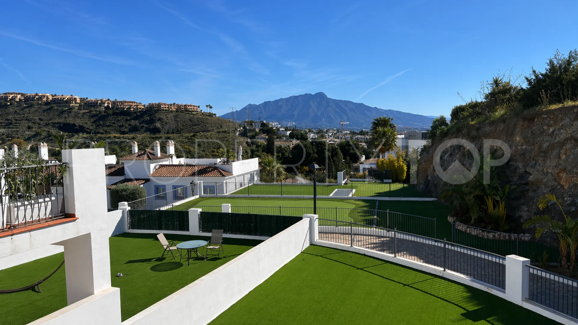 Paraiso Pueblo penthouse for sale