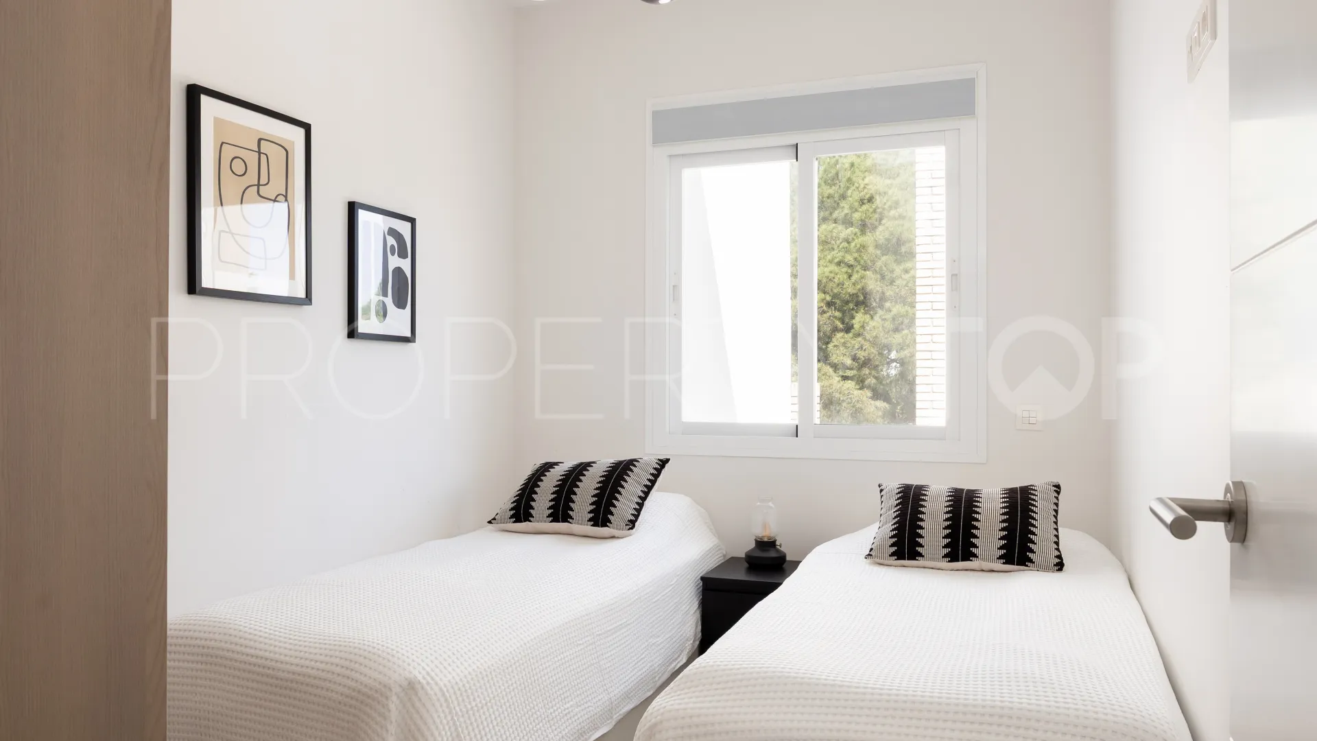 Apartment for sale in Miragolf with 3 bedrooms