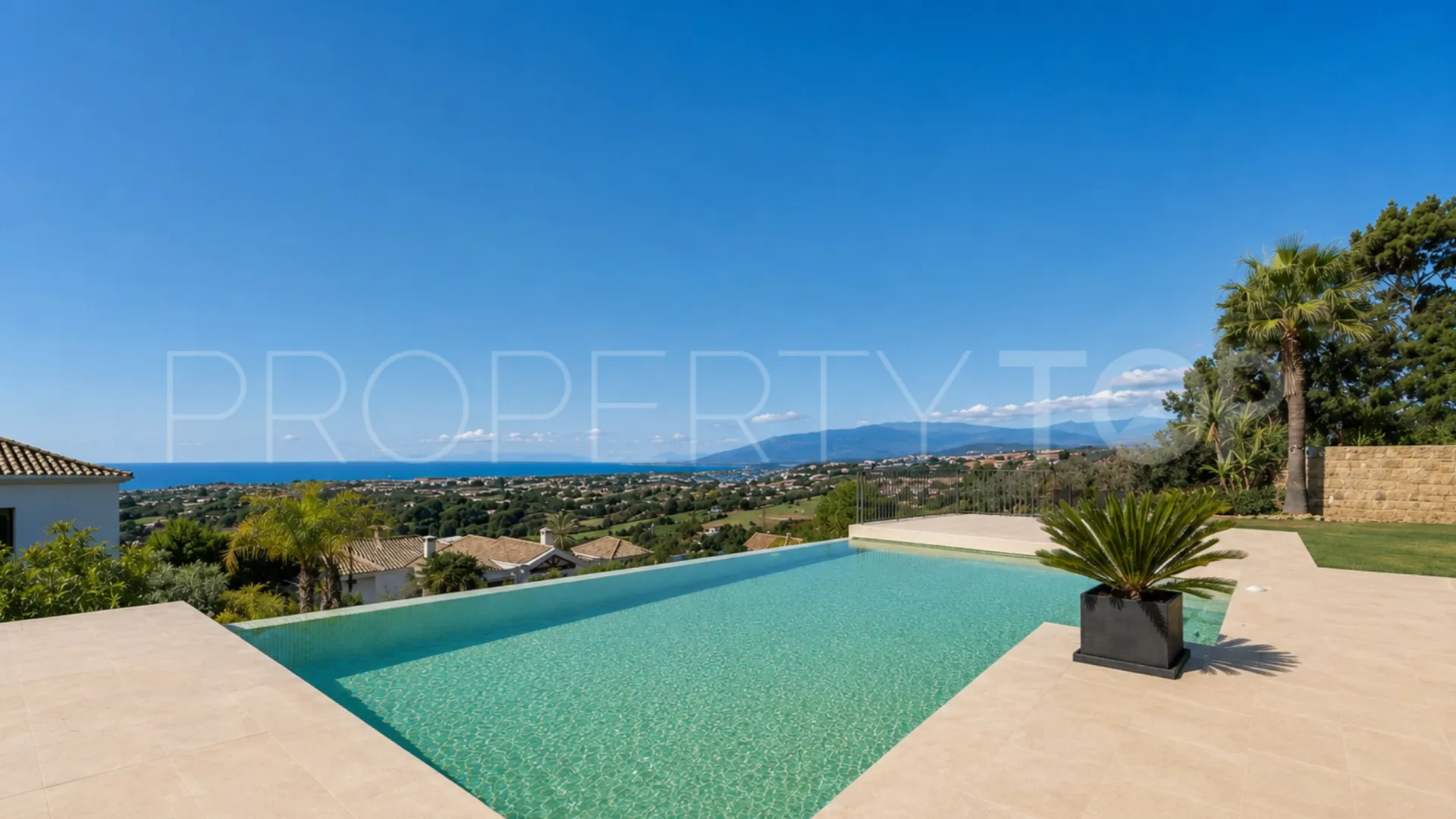 For sale villa with 5 bedrooms in Los Flamingos