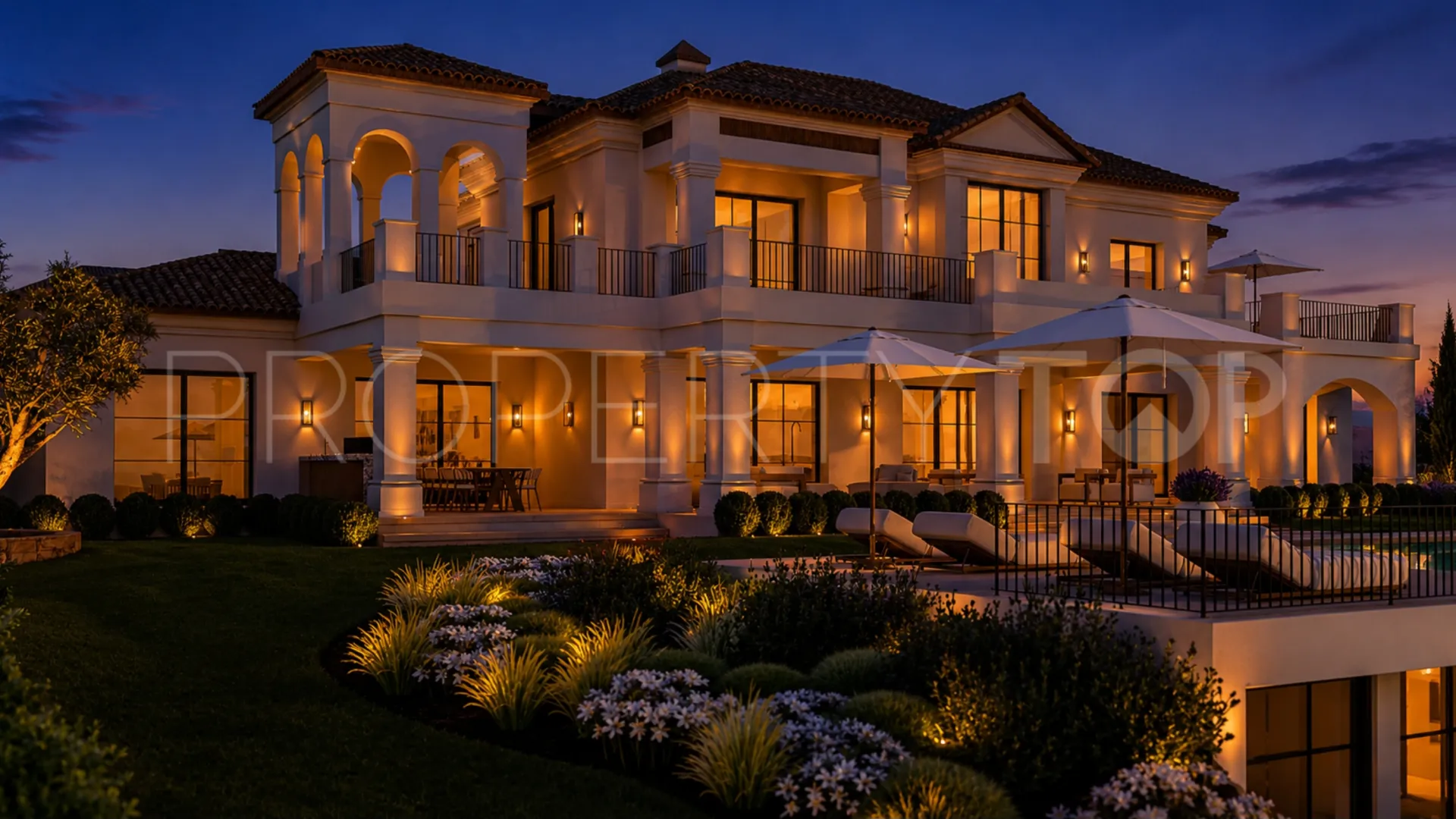 For sale villa with 5 bedrooms in Los Flamingos