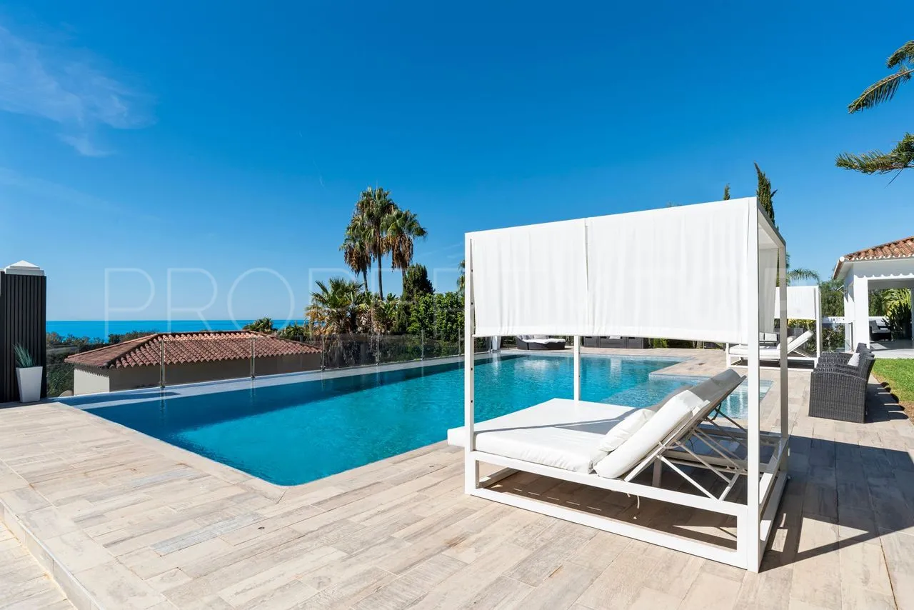 Elviria, villa en venta de 8 dormitorios
