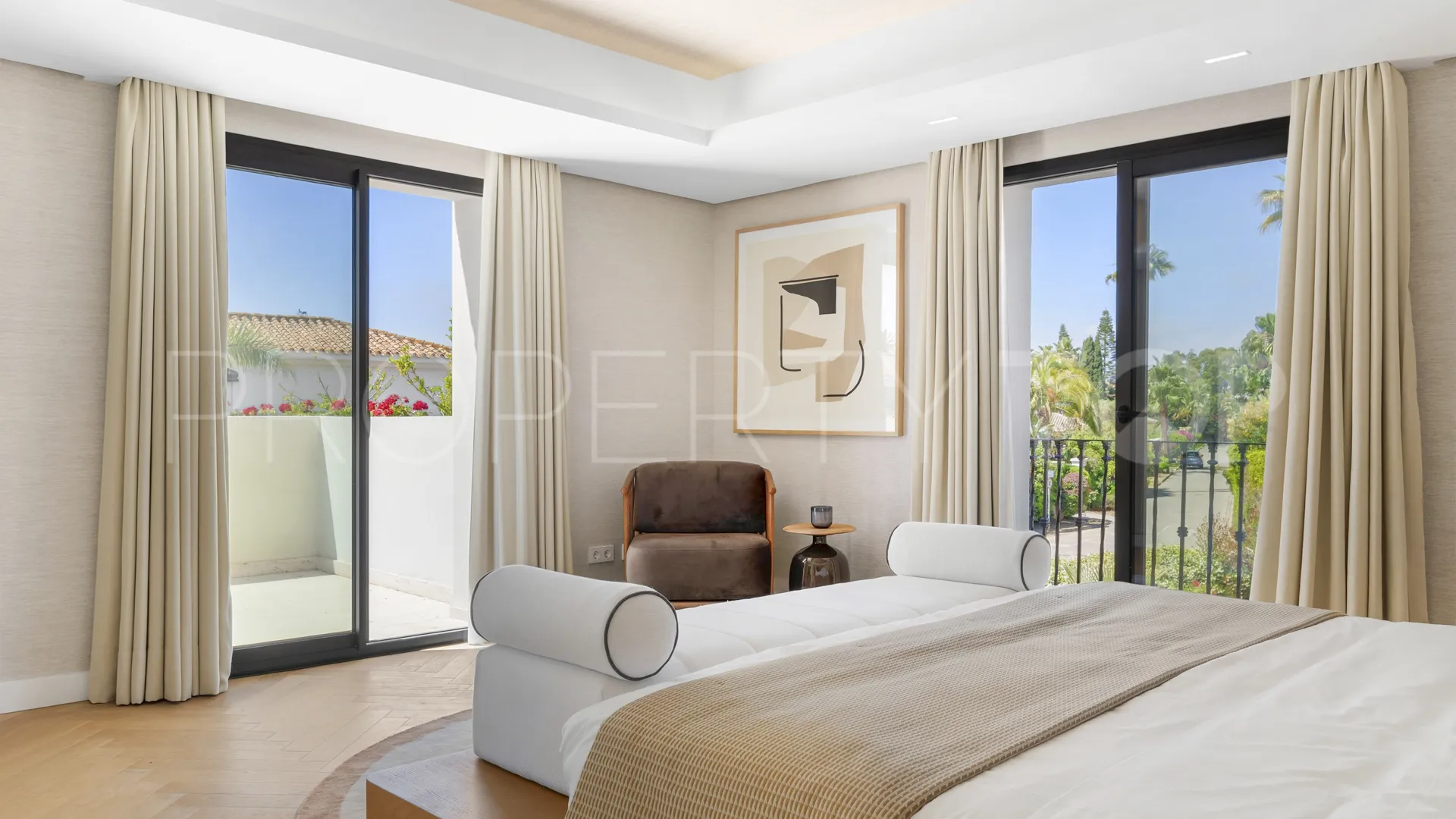 Comprar villa con 6 dormitorios en Casasola