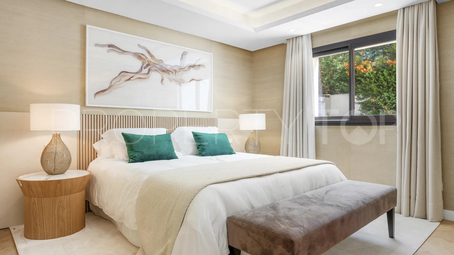 Comprar villa con 6 dormitorios en Casasola