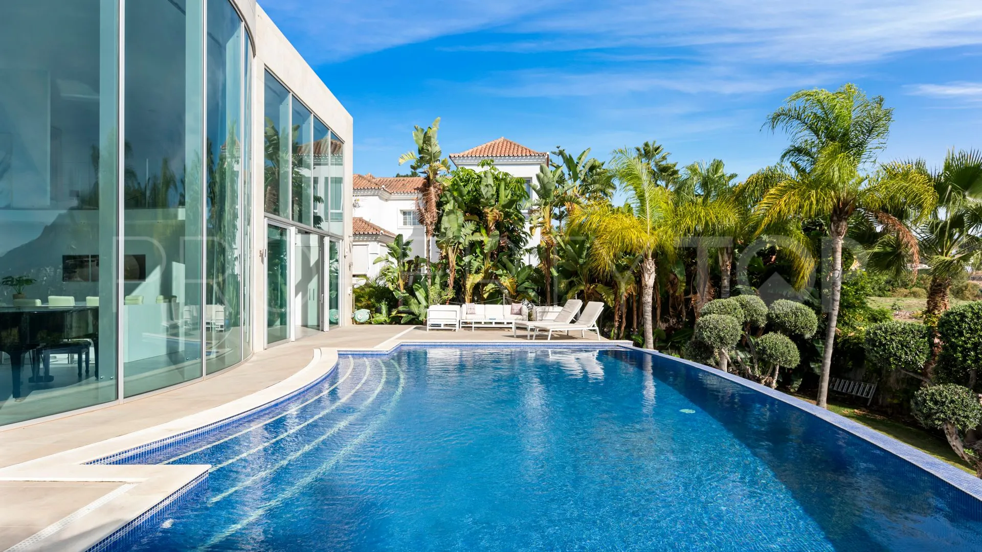 Comprar villa en La Quinta con 3 dormitorios