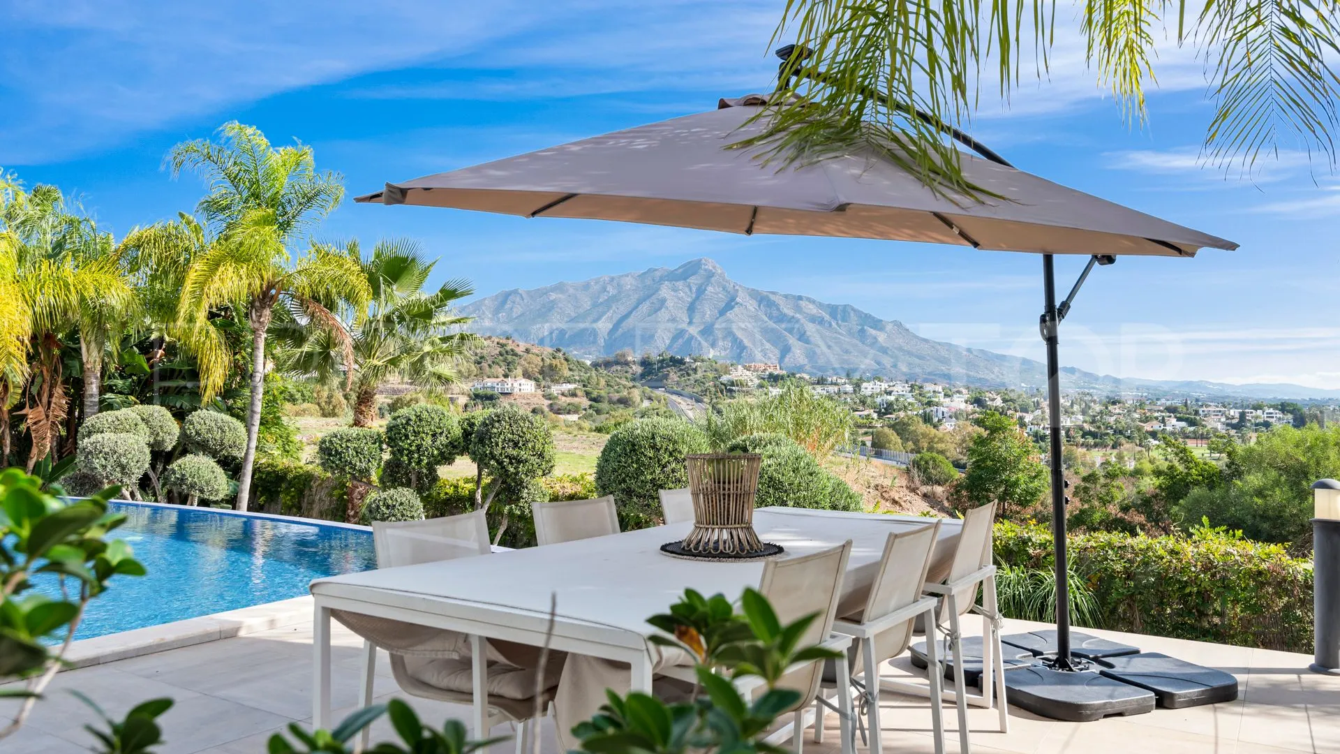 Comprar villa en La Quinta con 3 dormitorios