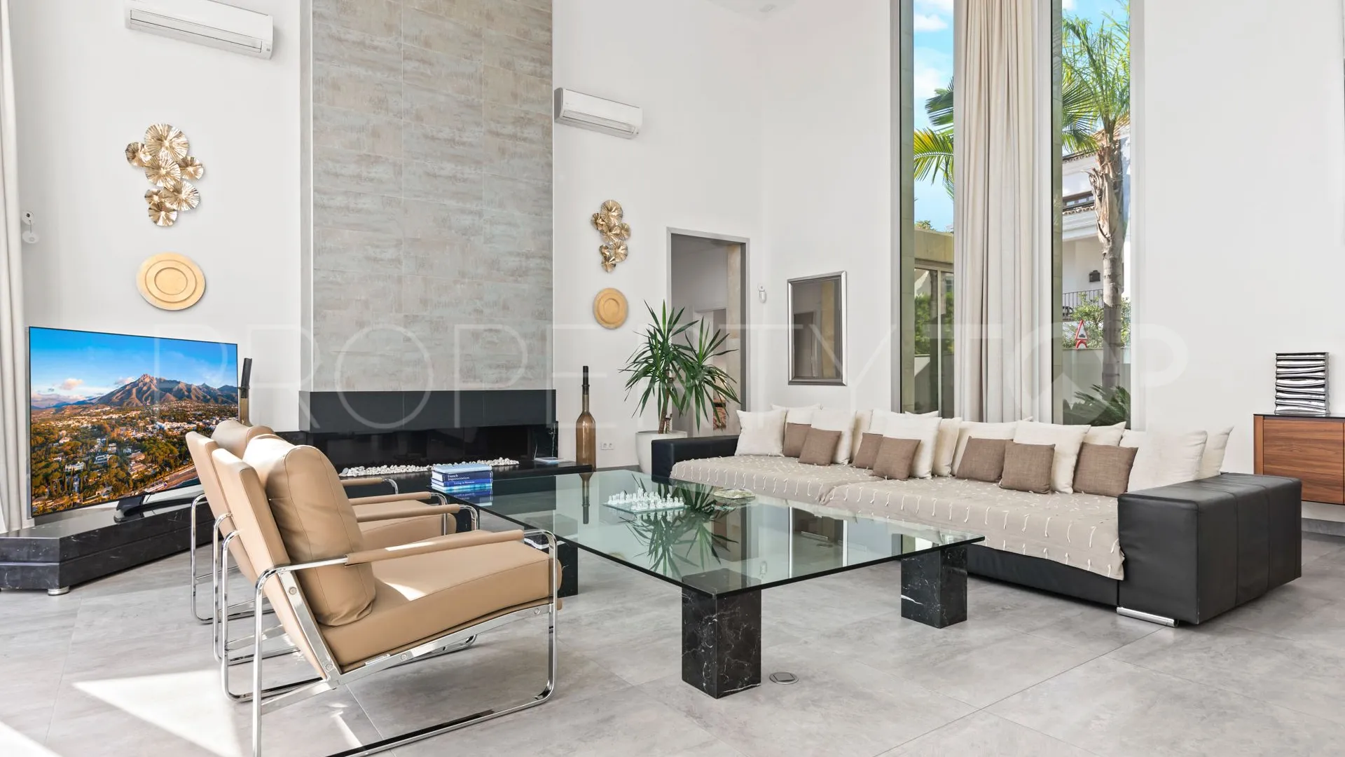 Comprar villa en La Quinta con 3 dormitorios
