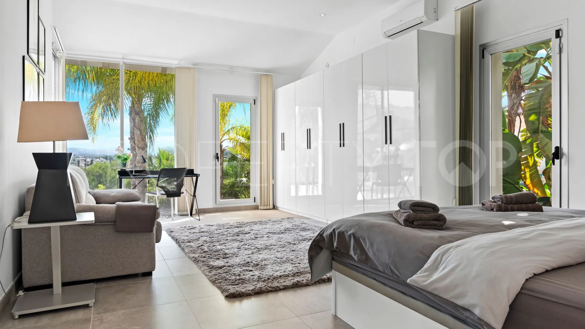 Comprar villa en La Quinta con 3 dormitorios