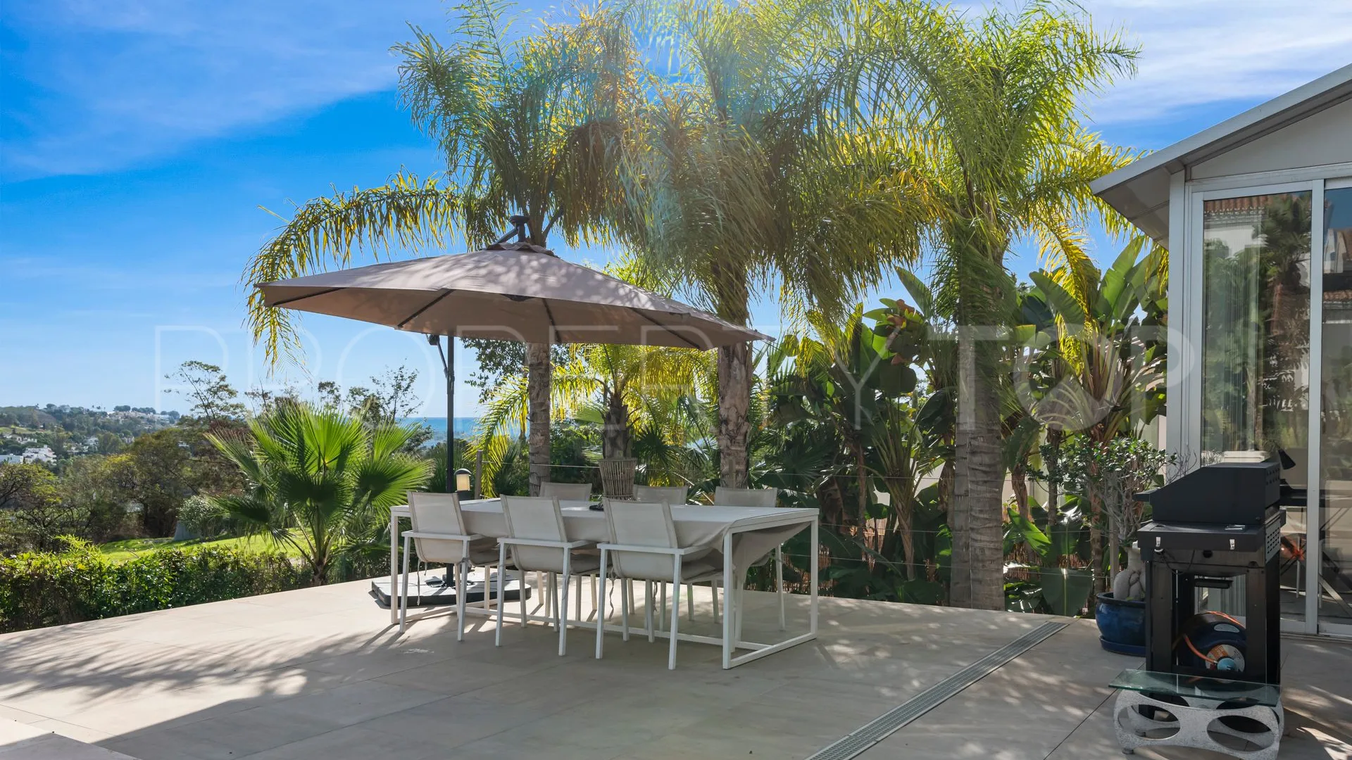 Comprar villa en La Quinta con 3 dormitorios