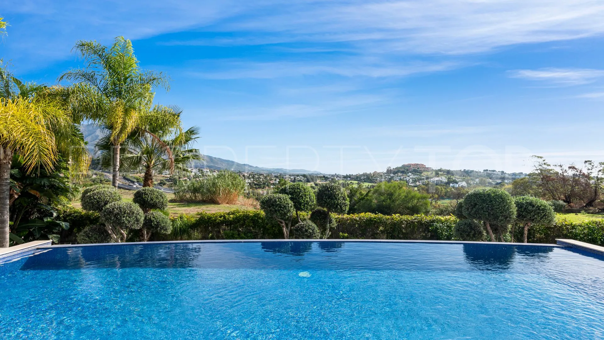 Comprar villa en La Quinta con 3 dormitorios