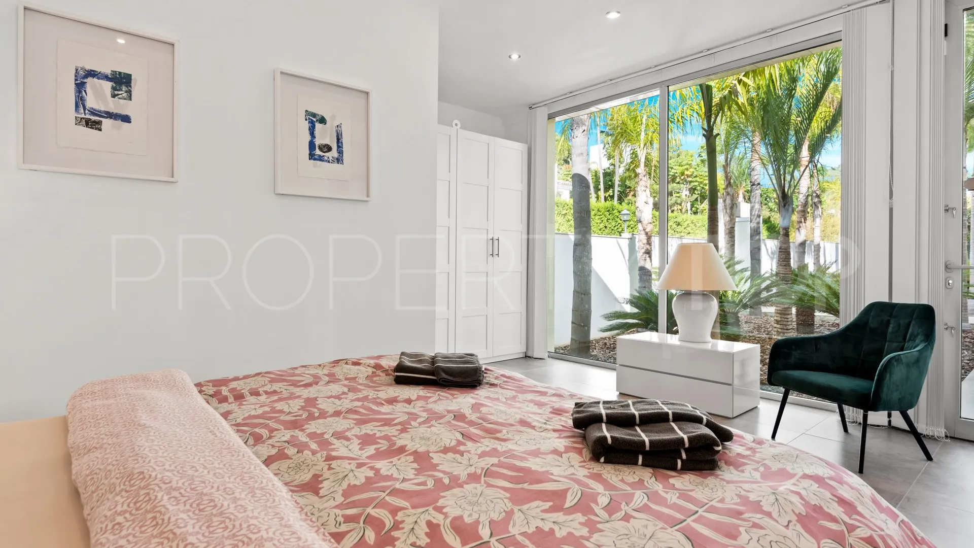 Comprar villa en La Quinta con 3 dormitorios