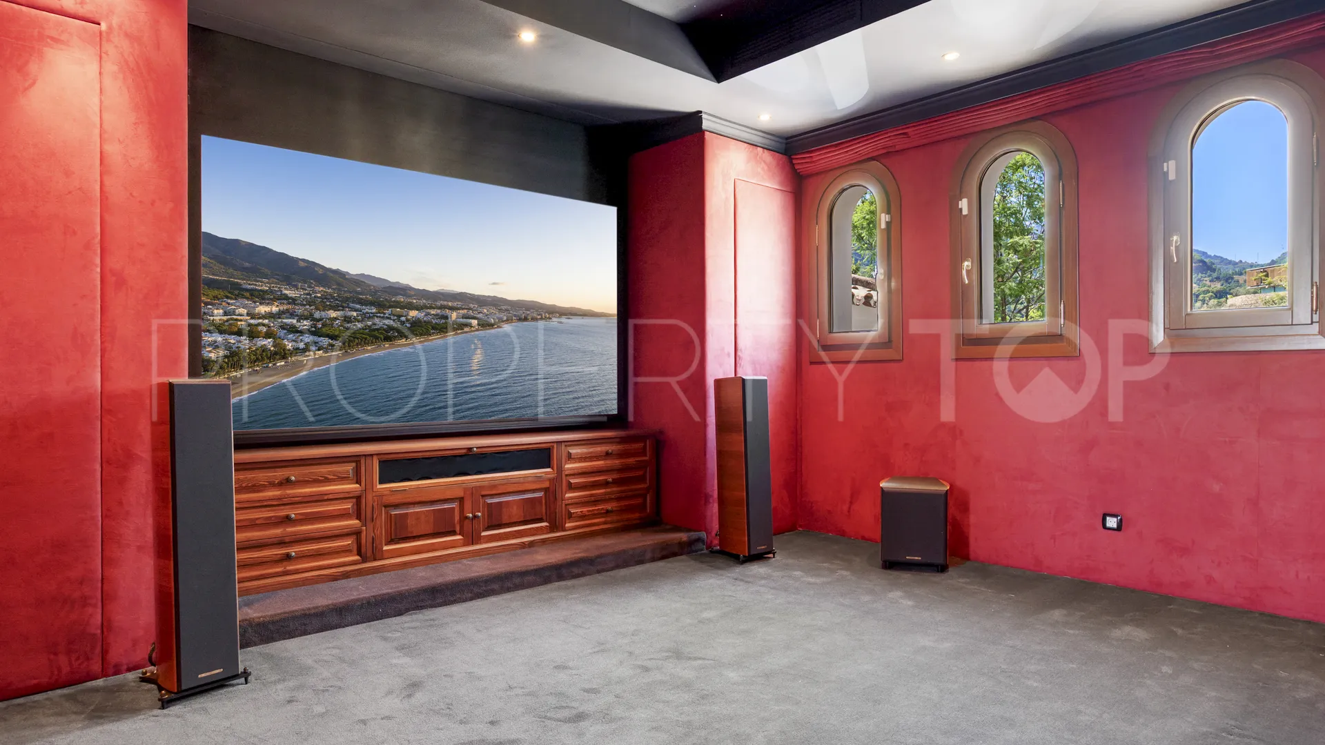 Se vende villa en El Madroñal