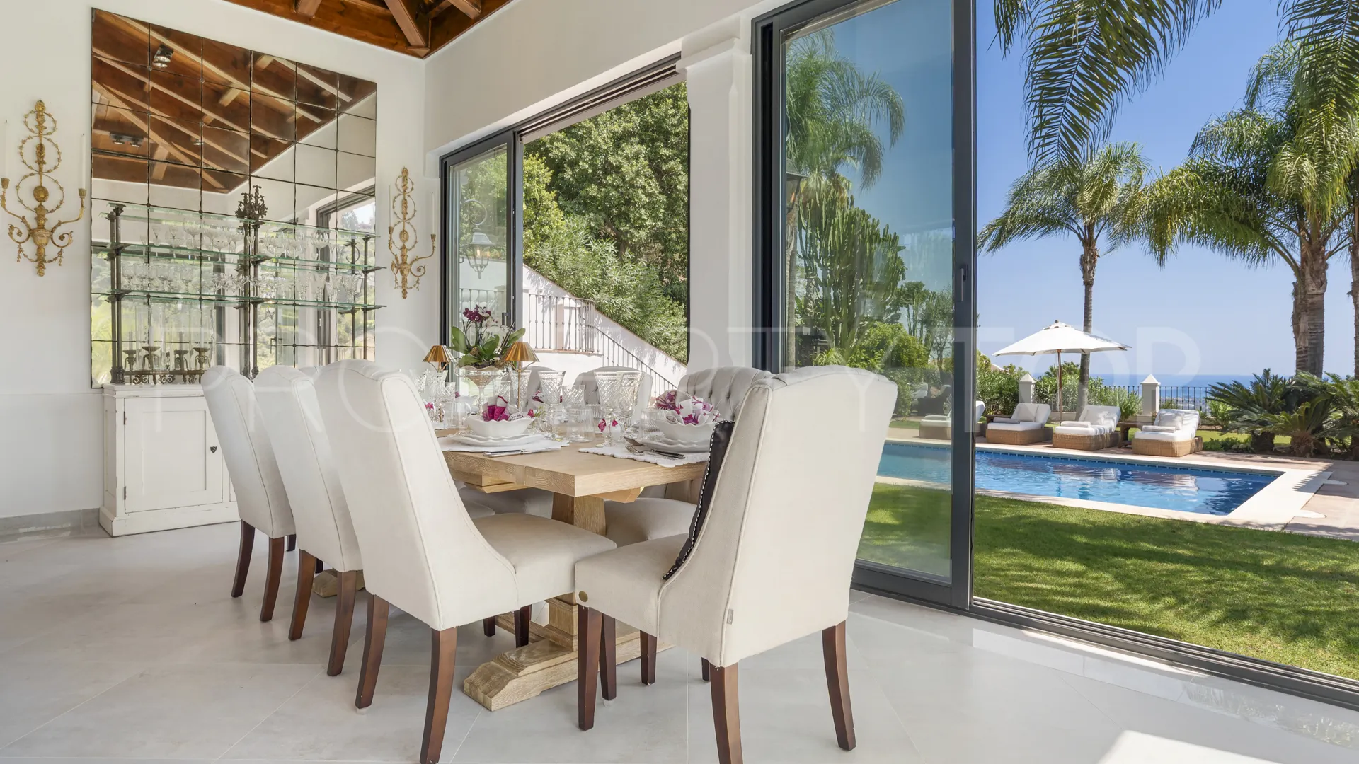 Se vende villa en El Madroñal