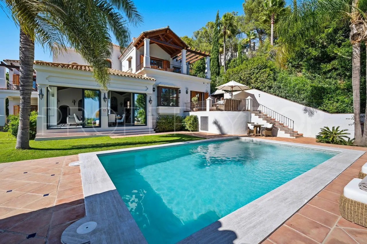 Se vende villa en El Madroñal