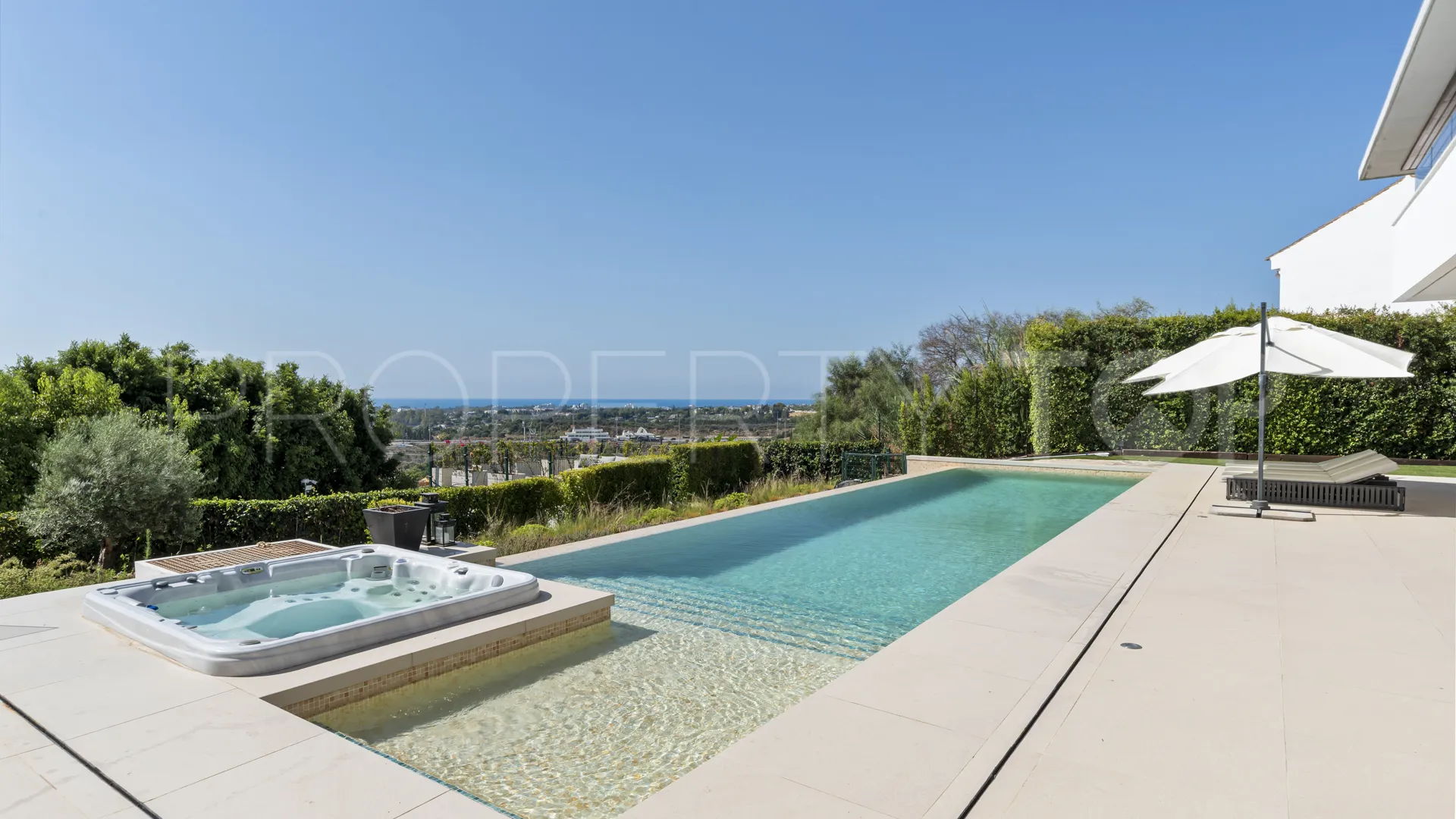 Villa en venta en Benahavis
