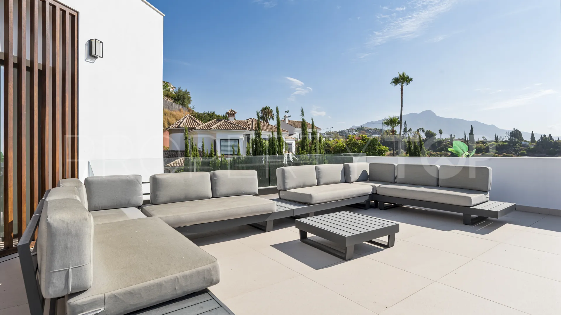 Villa en venta en Benahavis