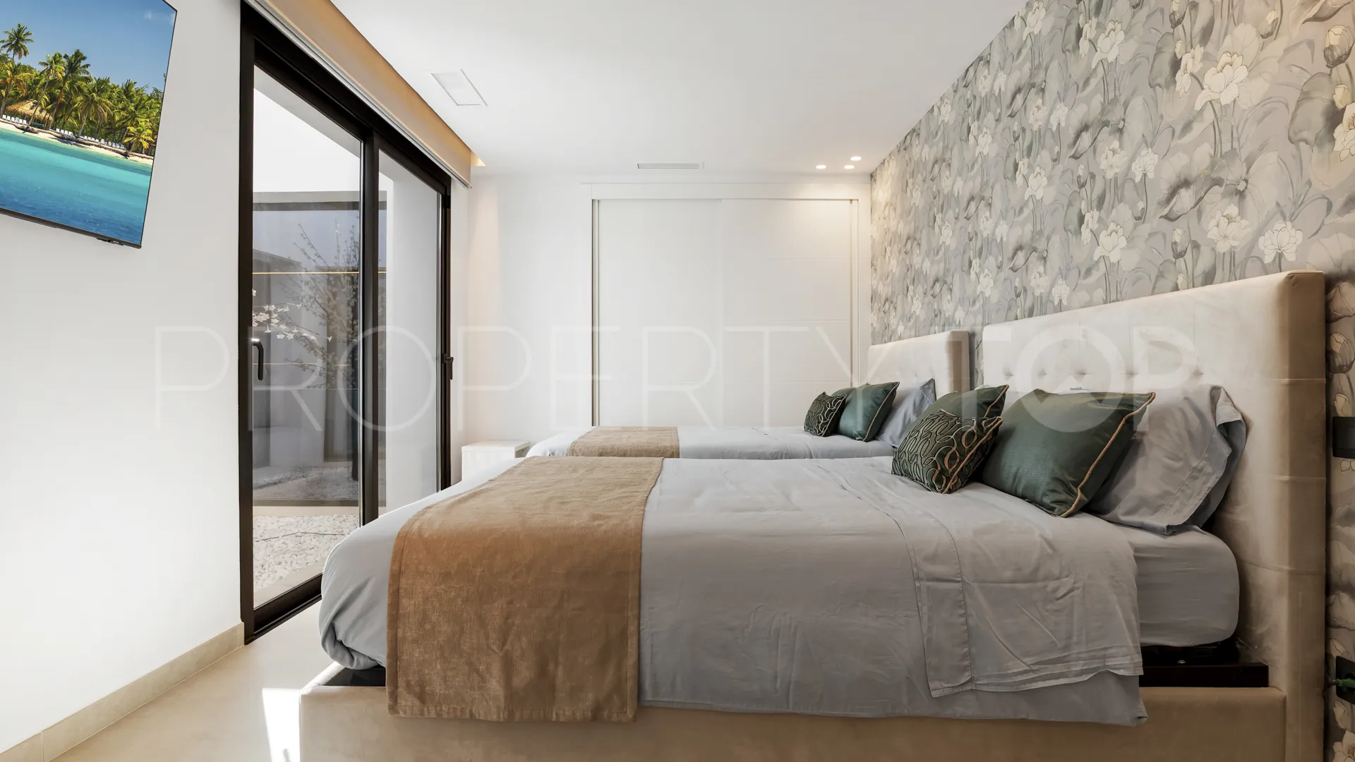Villa en venta en Benahavis