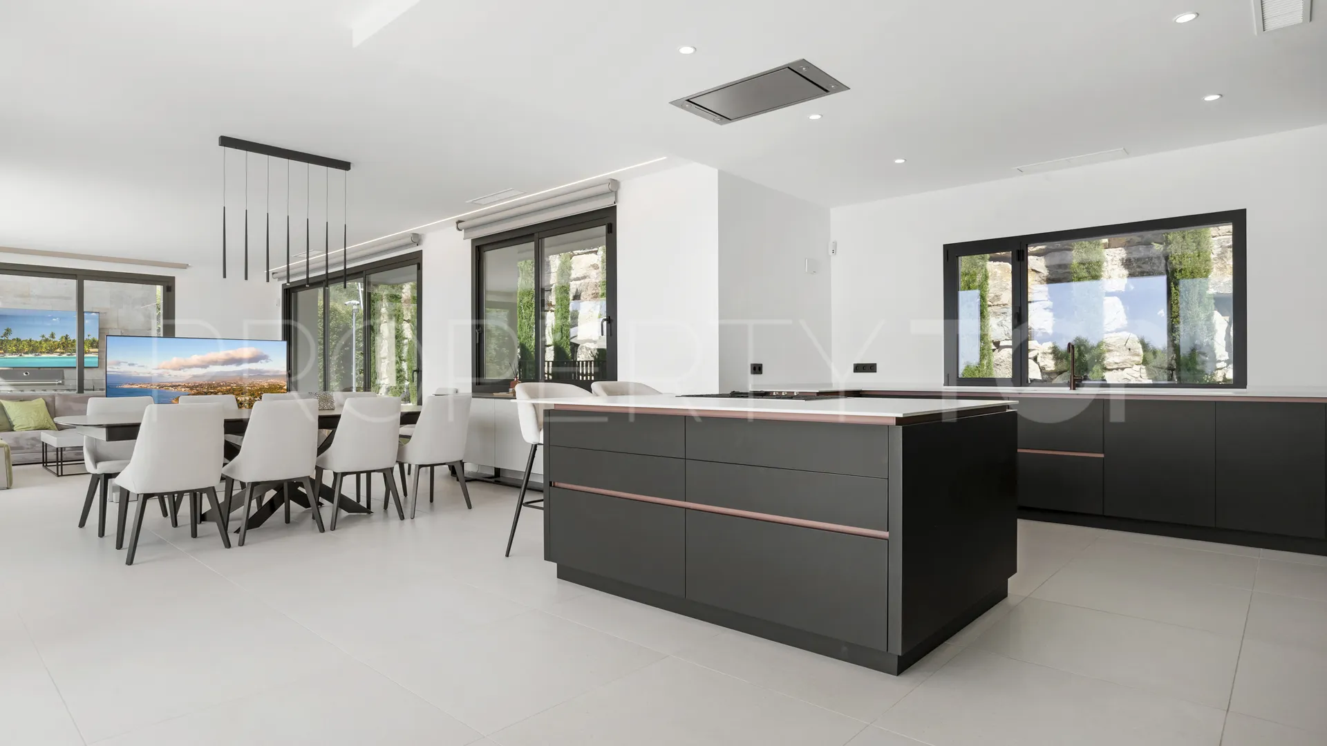 Villa en venta en Benahavis