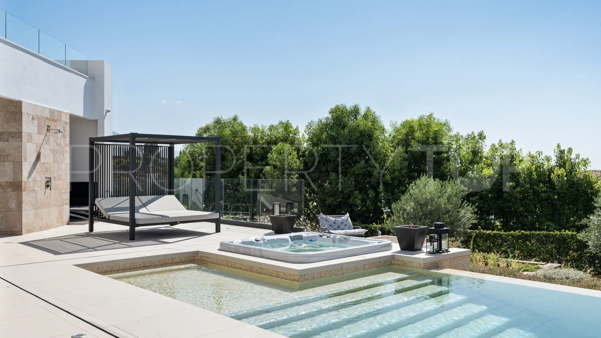 Villa en venta en Benahavis