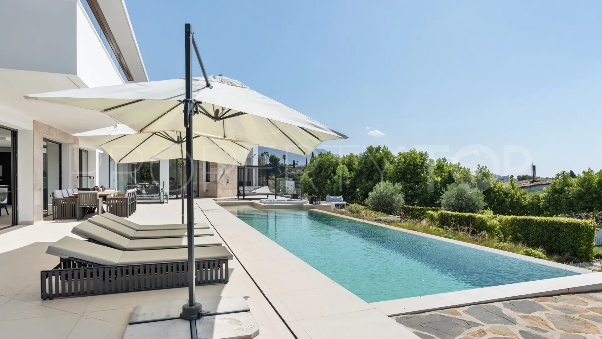 Villa en venta en Benahavis