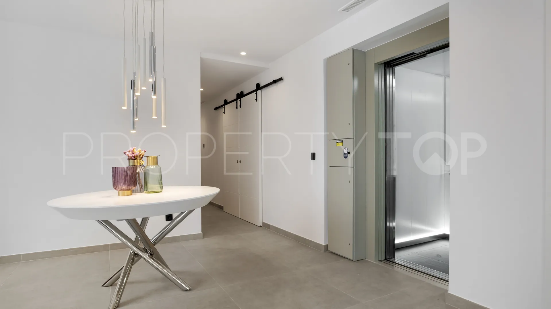 Villa en venta en Benahavis