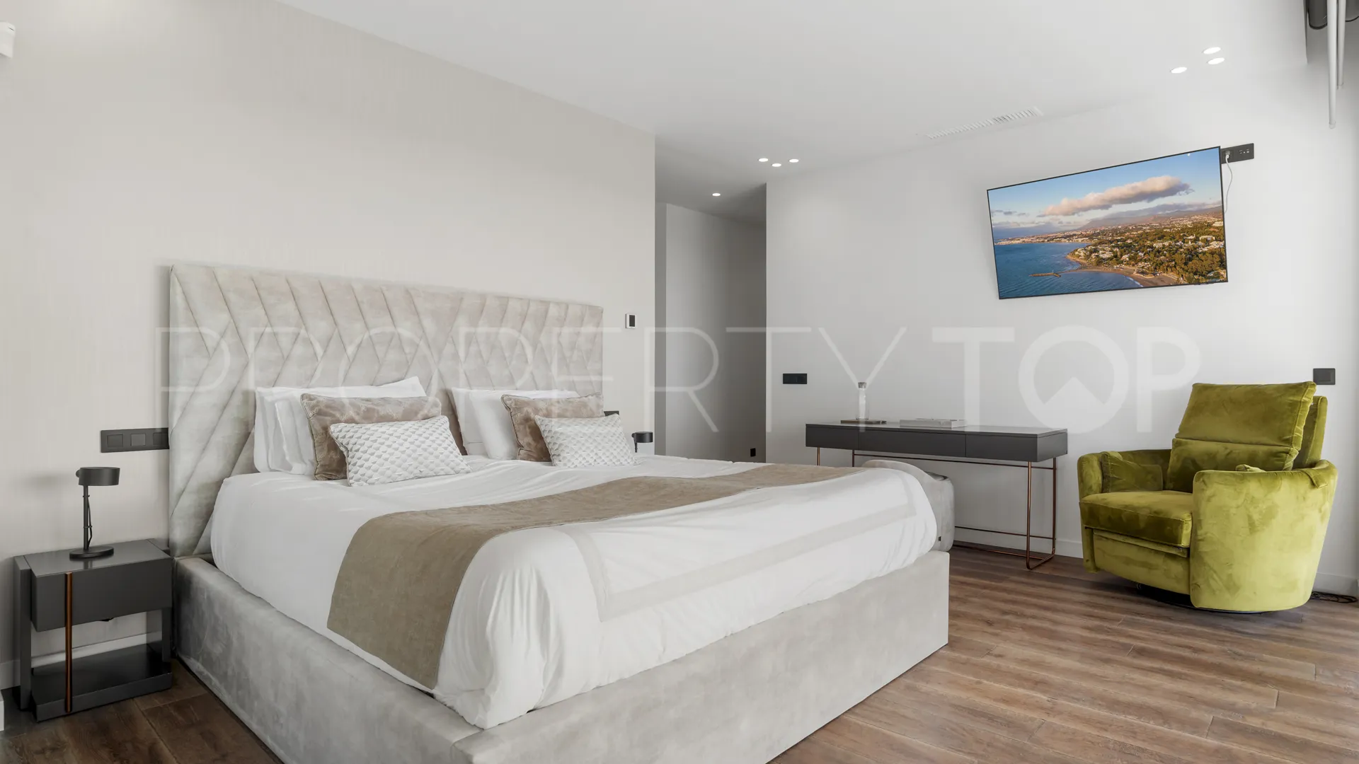 Villa en venta en Benahavis