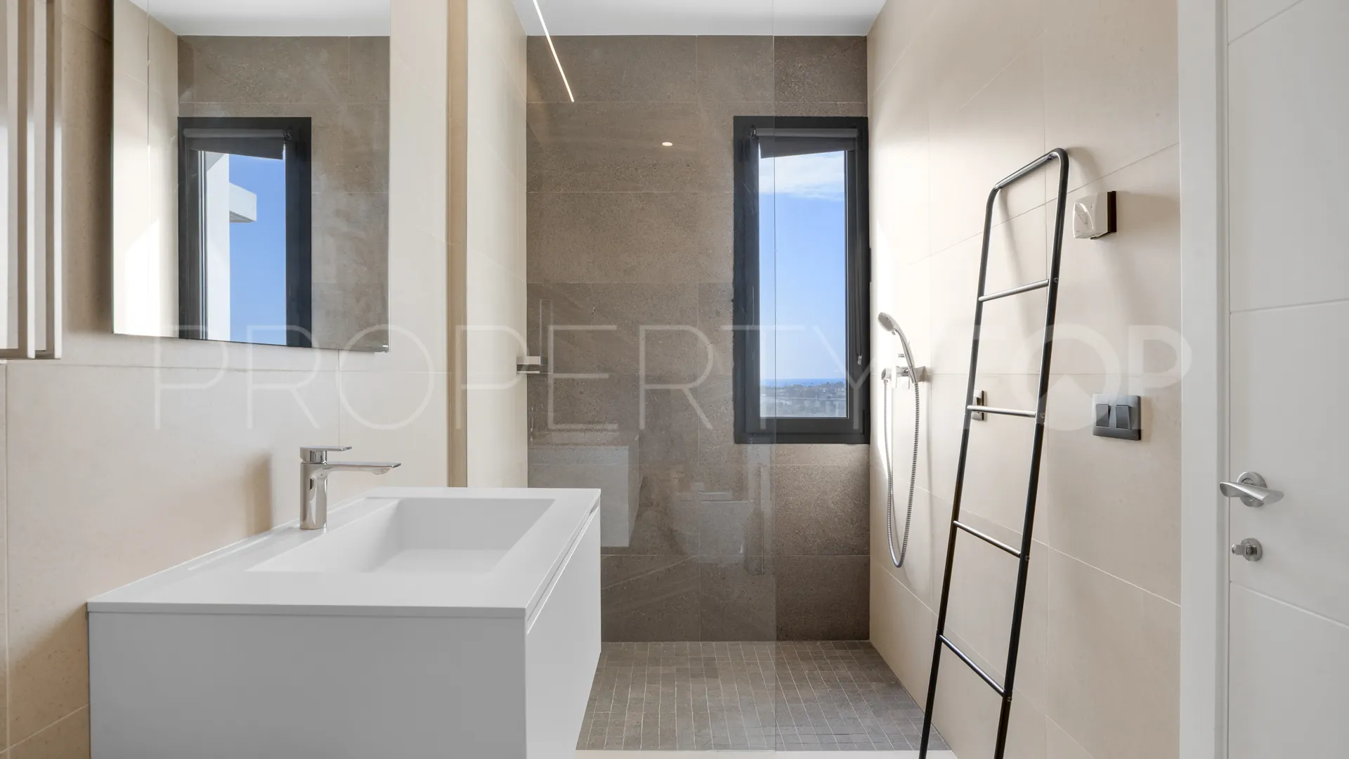 Villa en venta en Benahavis