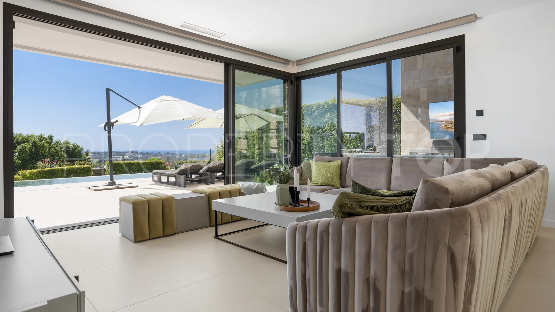 Villa en venta en Benahavis