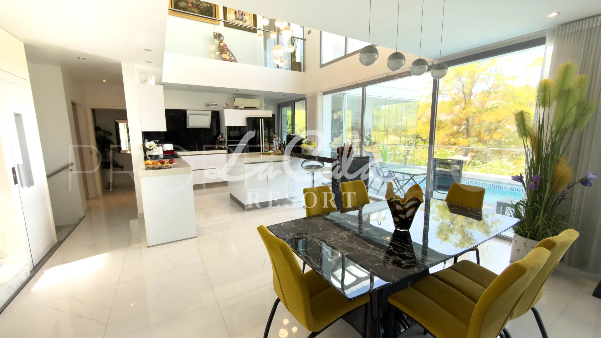 Se vende villa en Cala de Mijas de 4 dormitorios