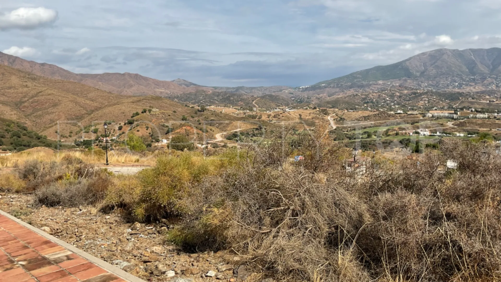 Plot in La Cala Golf Resort for sale