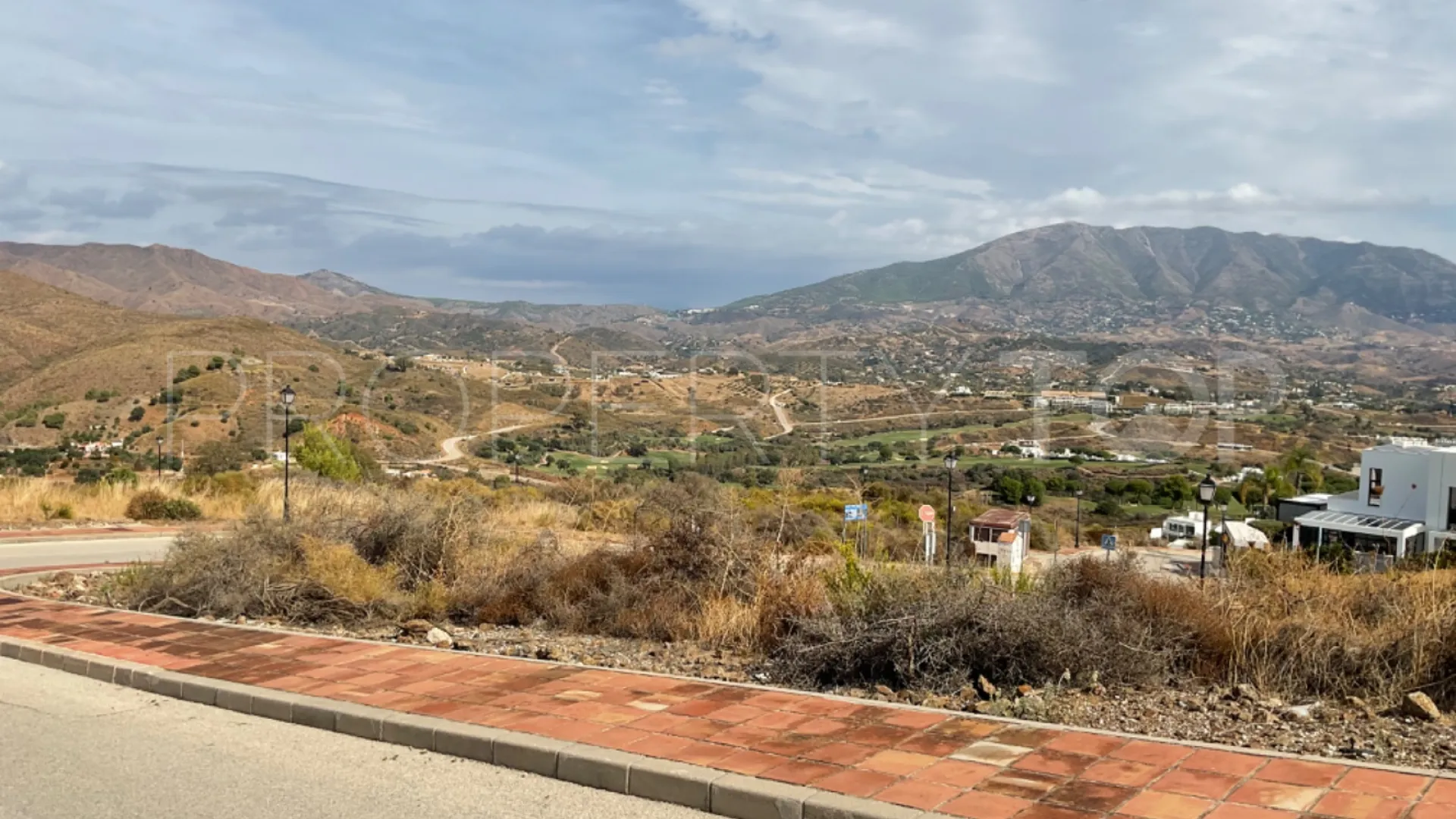 Plot in La Cala Golf Resort for sale